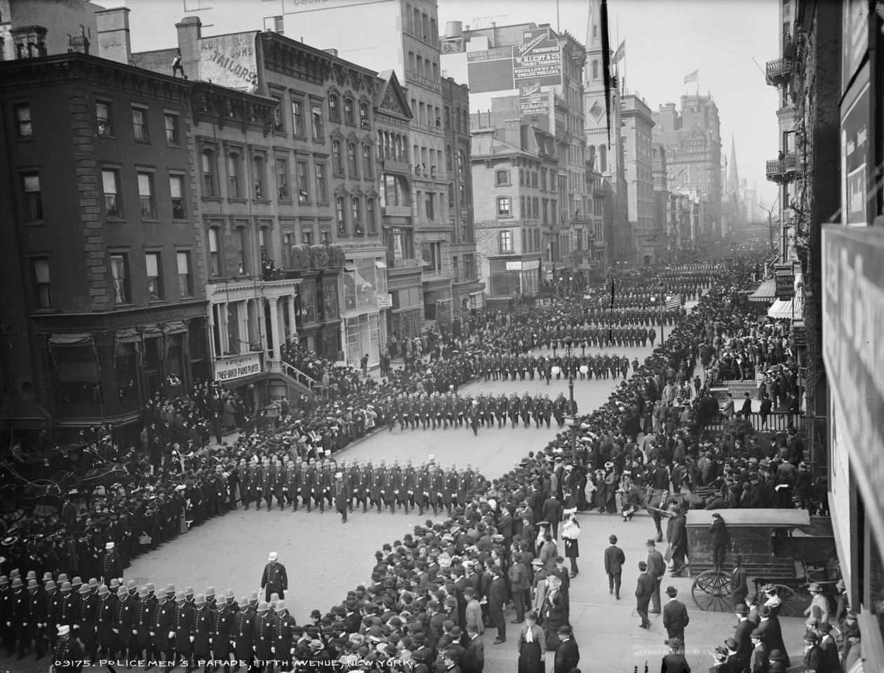 Parada policjantów, Fifth Avenue, Nowy Jork, ok. 1900-05 autorstwa Detroit Publishing Co.