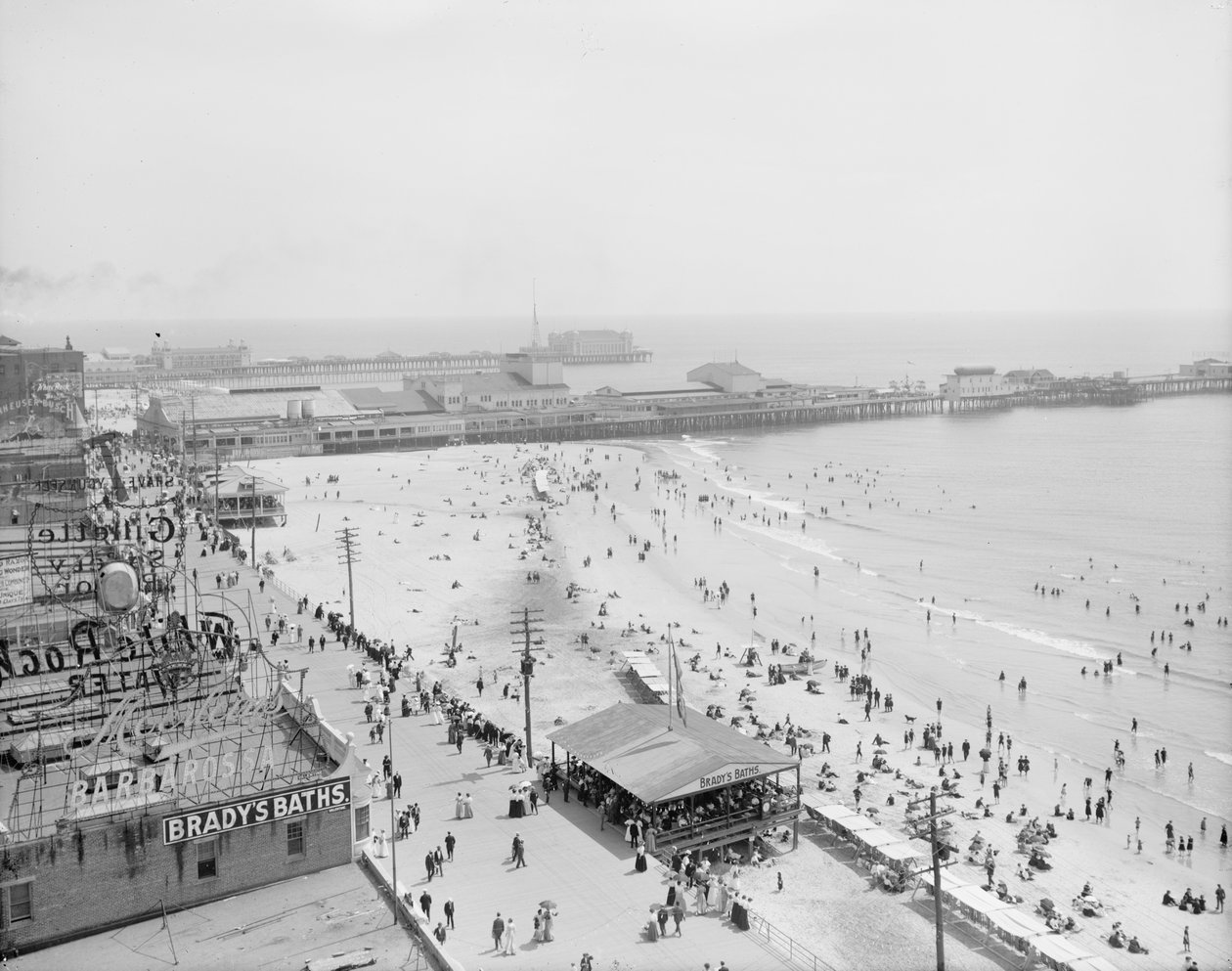 Plaża i promenada, Atlantic City, 1900-10 autorstwa Detroit Publishing Co.