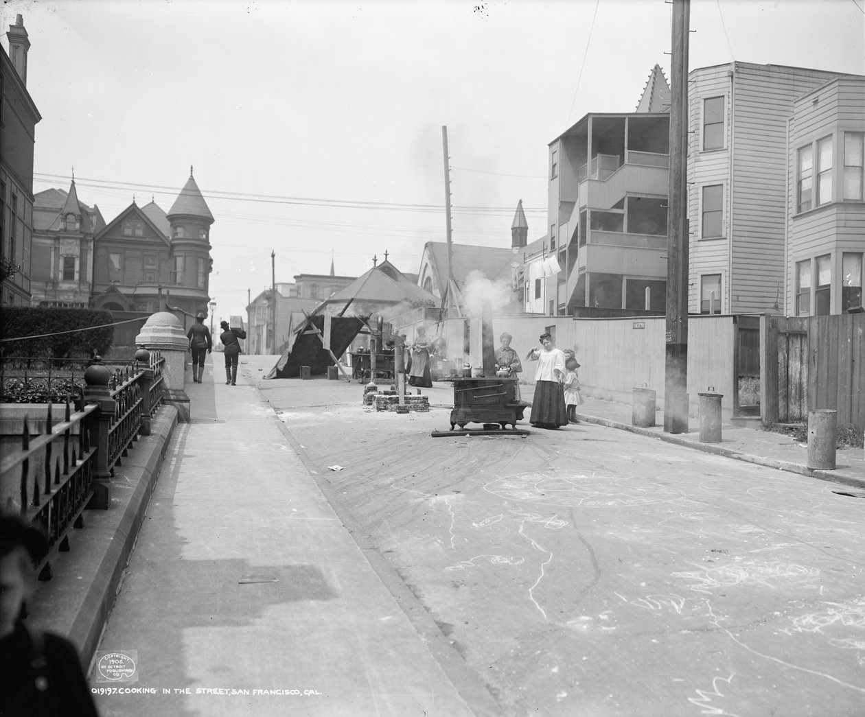 Gotowanie na ulicy San Francisco autorstwa Detroit Publishing Co.