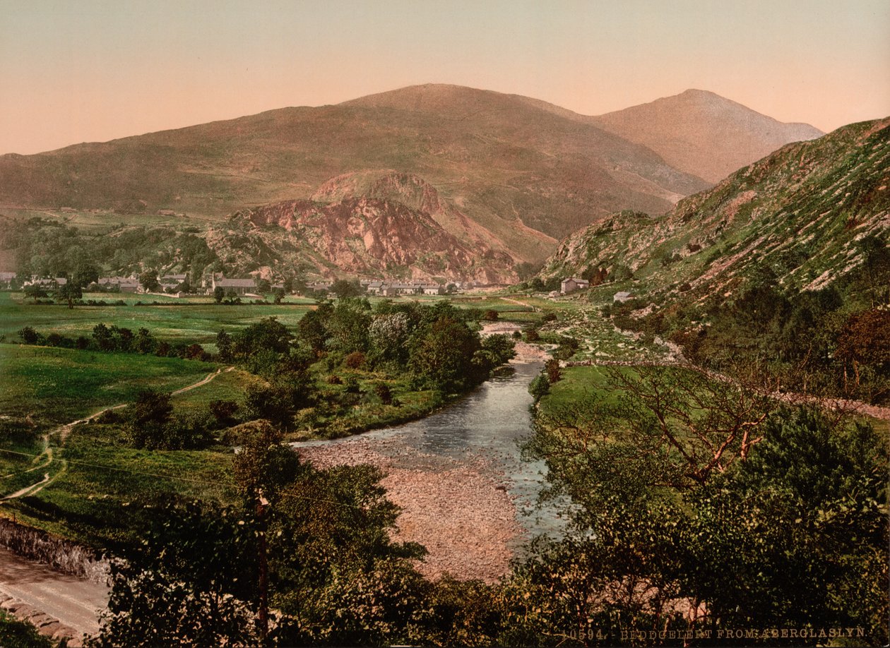 Z Aberglasyn, Beddgelert, Walia, ok. 1890-1900 (odbitka fotochromowa) autorstwa Detroit Publishing Co.