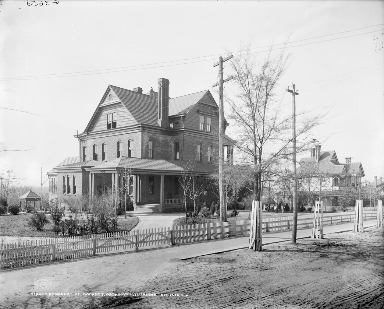 Rezydencja Bookera T. Washingtona, Tuskegee Institute, ok. 1906 (zdjęcie czarno-białe) autorstwa Detroit Publishing Co.
