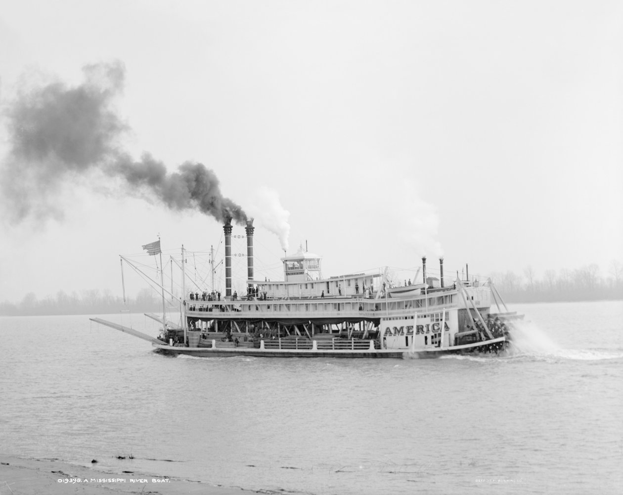 Łódź rzeczna, rzeka Missisipi, USA, ok. 1906 (zdjęcie czarno-białe) autorstwa Detroit Publishing Co.
