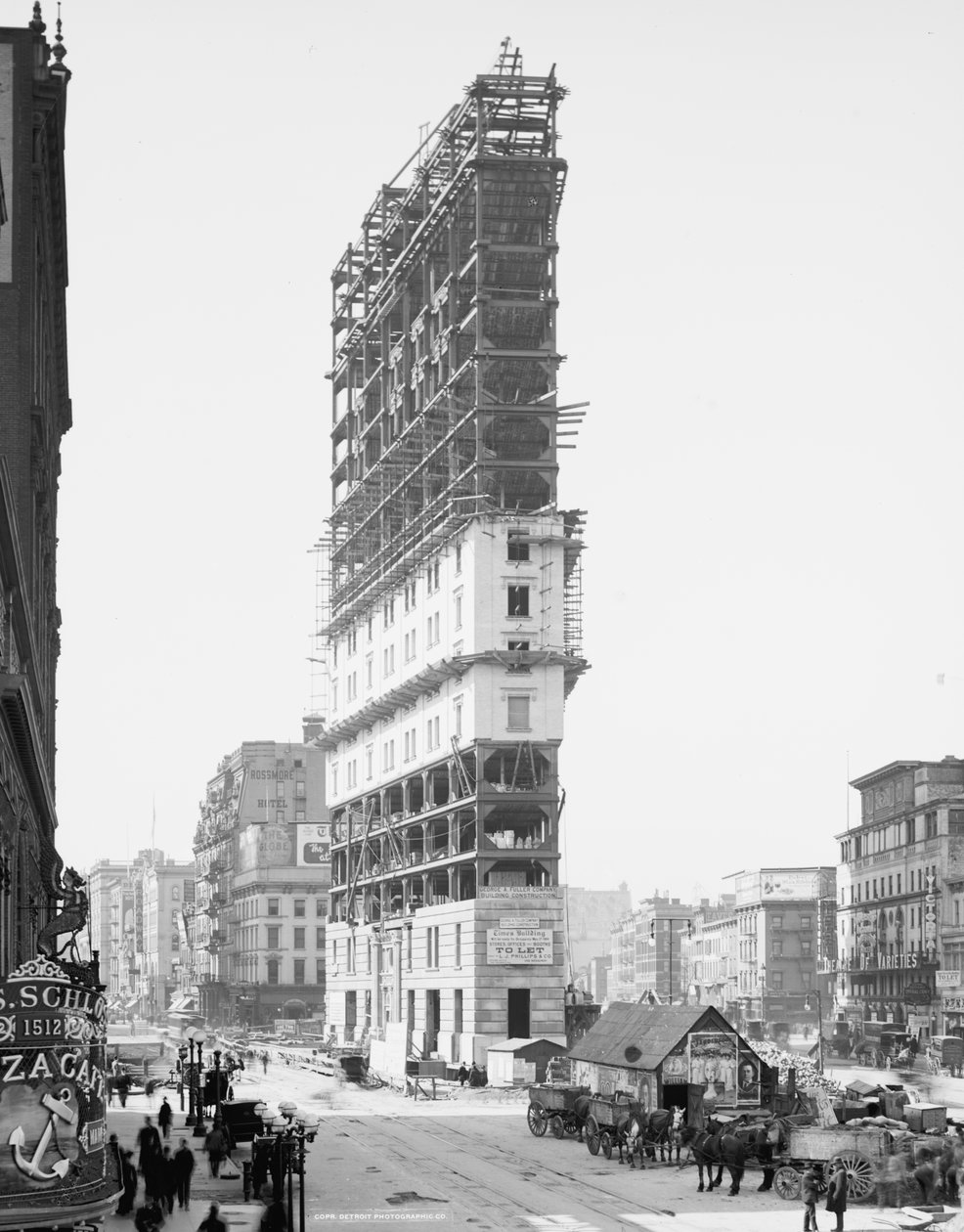 Times Building under Construction, 42nd Street i Longacre Square, Nowy Jork, USA, ok.1904 autorstwa Detroit Publishing Co.