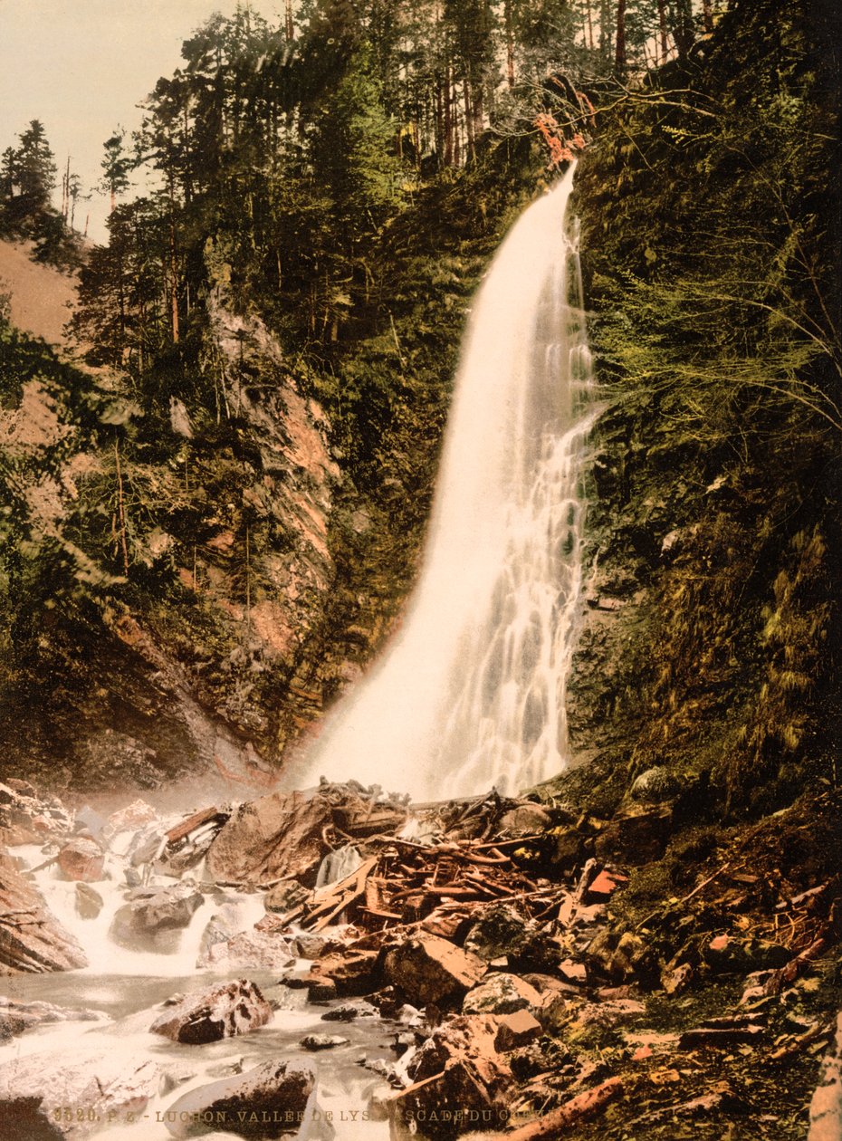 Dolina Lys i kaskada Cocur, Luchon, Pireneje, Francja, ok. 1890-1900 (odbitka fotochromowa) autorstwa Detroit Publishing Co.