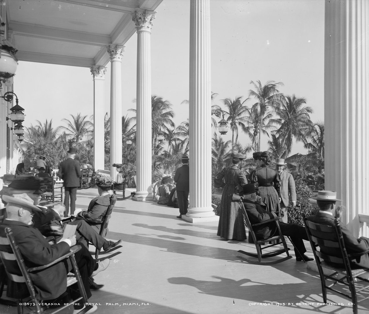 Weranda hotelu Royal Palm, Miami, Floryda, c.1905 autorstwa Detroit Publishing Co.