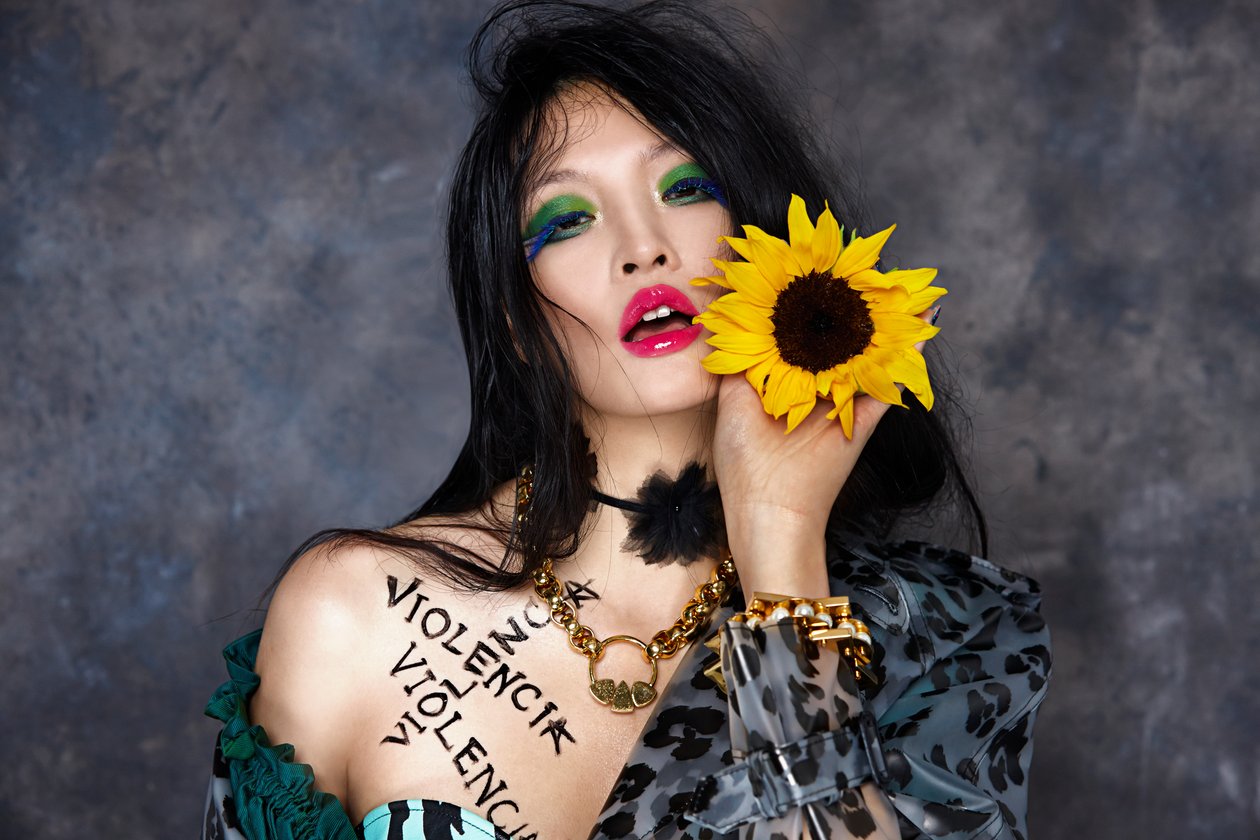 Miss Violence, 2014 (zdjęcie) autorstwa Diana Gomez