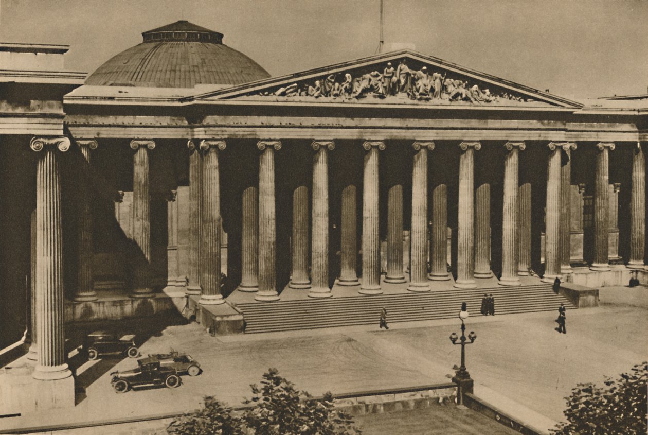 Front Kolumnowy Muzeum Brytyjskiego na terenie Starego Domu Montague, c1935. autorstwa Donald McLeish