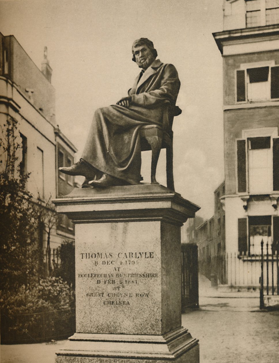 W ogrodach Cheyne Walk Thomas Carlyle Eternally rozważa filozofię, c1935. autorstwa Donald McLeish
