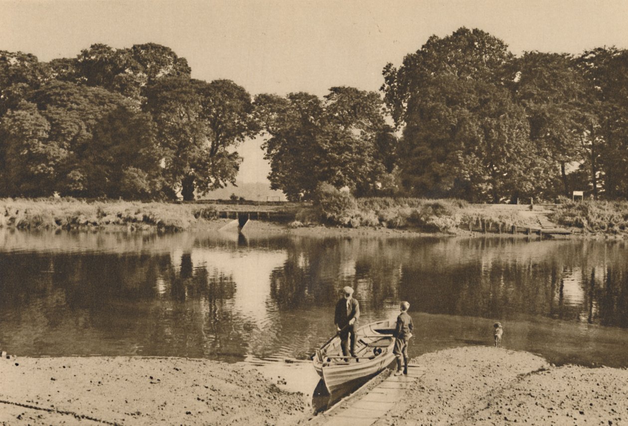 Londyńska rzeka w Isleworth Ferry patrząc w kierunku zielonych polan w Kew Gardens, c1935. autorstwa Donald McLeish