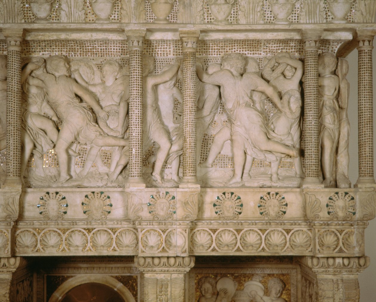 Detal z Kantorii, 1433-38 (mozaika z marmuru i szkła) (zob. 340290, 13906-97) autorstwa Donatello