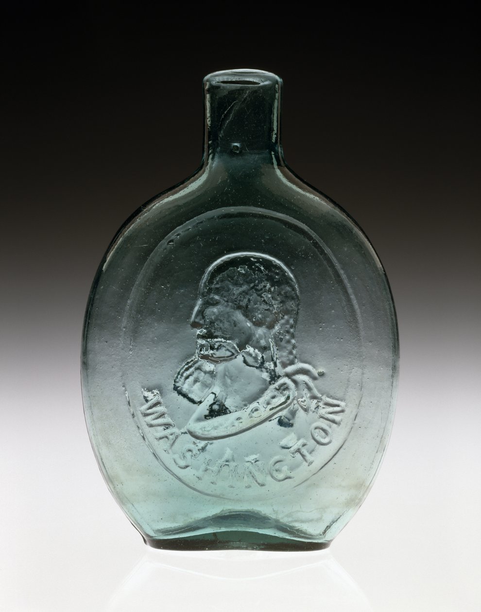 Figurka Kolba, ok. 1847 (szkło bezołowiowe) autorstwa Dyottville Glass Works