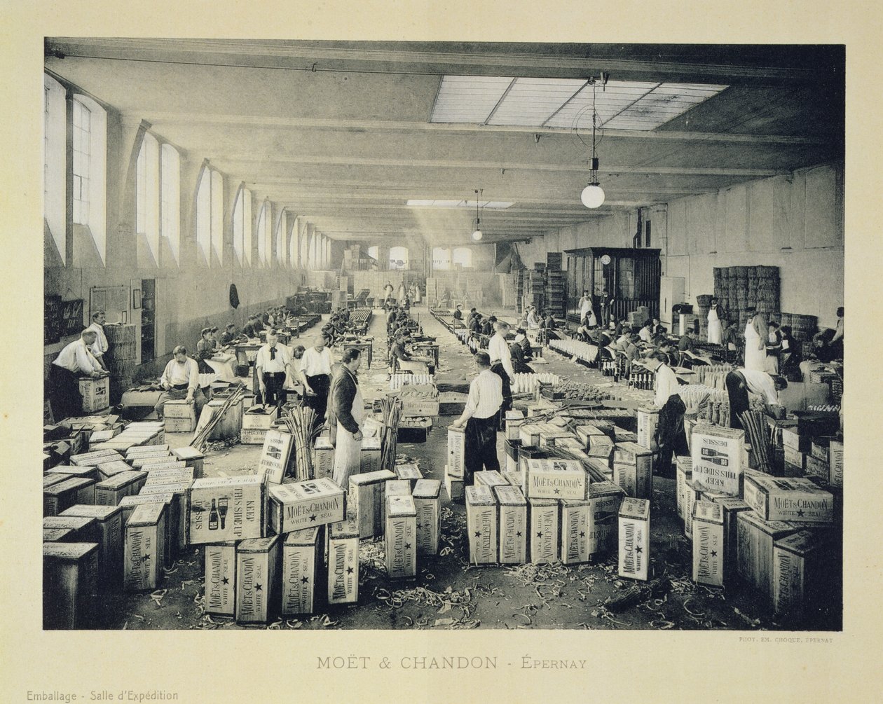 Walizki do wysyłki z La France Vinicole, wydane przez Moet & Chandon, Epernay (fotolitho) autorstwa E.M. Choque