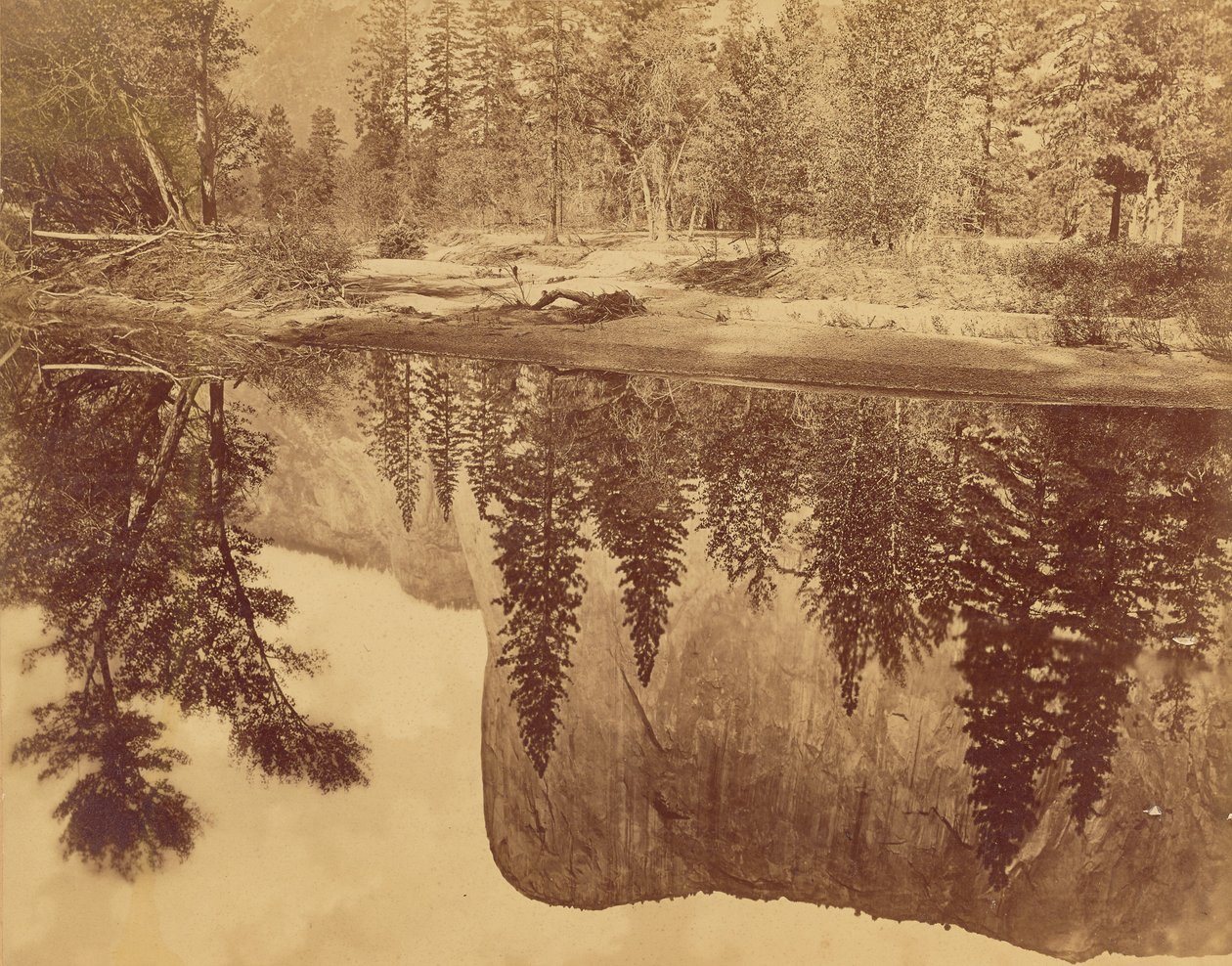 Tutokanula.  Dolina Yosemite.  (Wielki Wódz) - "El Capitan" - odbija się w Merced. autorstwa Eadweard J. Muybridge