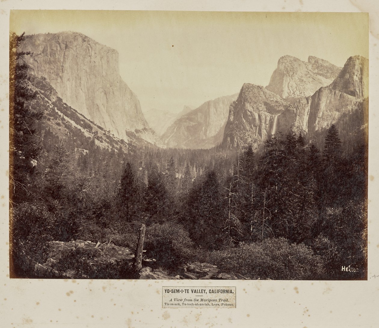Dolina Yo-Sem-i-te, Kalifornia. Widok ze szlaku Mariposa. Tis-sa-ack, Tu-toch-ah-nu-lah, Loya, Pohono autorstwa Eadweard J. Muybridge