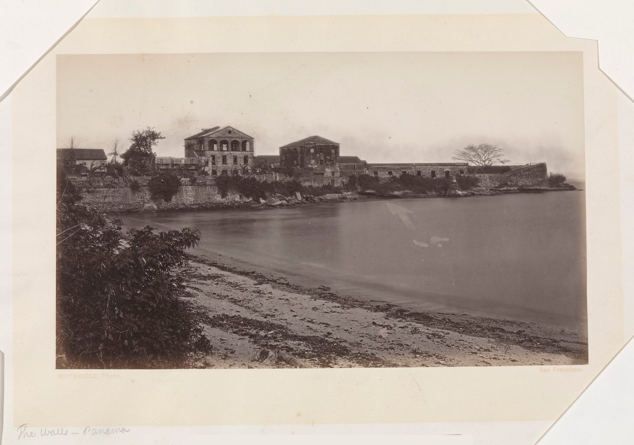 The Walls, Panama autorstwa Eadweard Muybridge