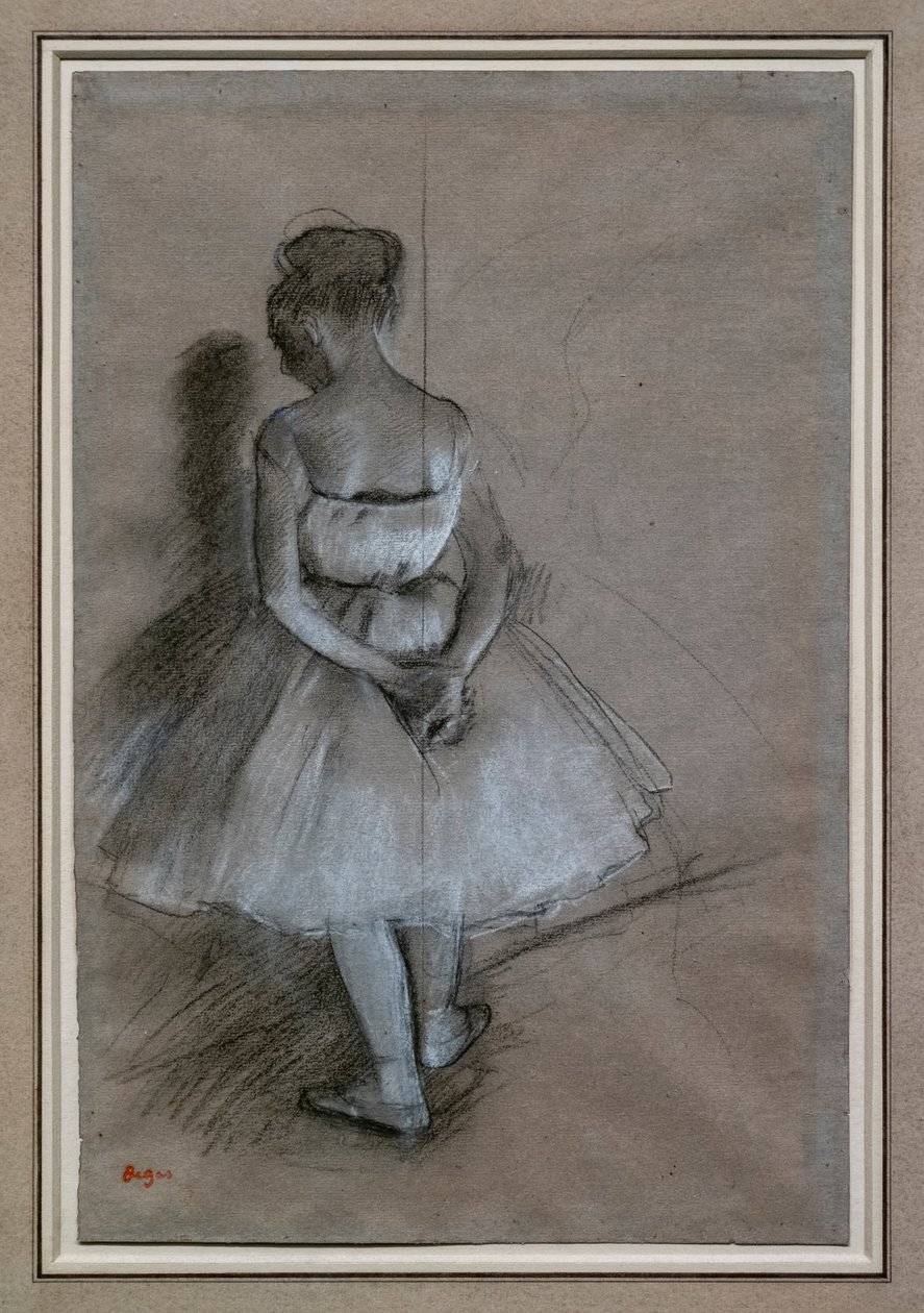 Tancerka stoi, ręce skrzyżowane za plecami. 1874. Ołówek, białe podkreślenia gwaszowe na papierze. Kolekcja Davida Lachenmanna. autorstwa Edgar Degas