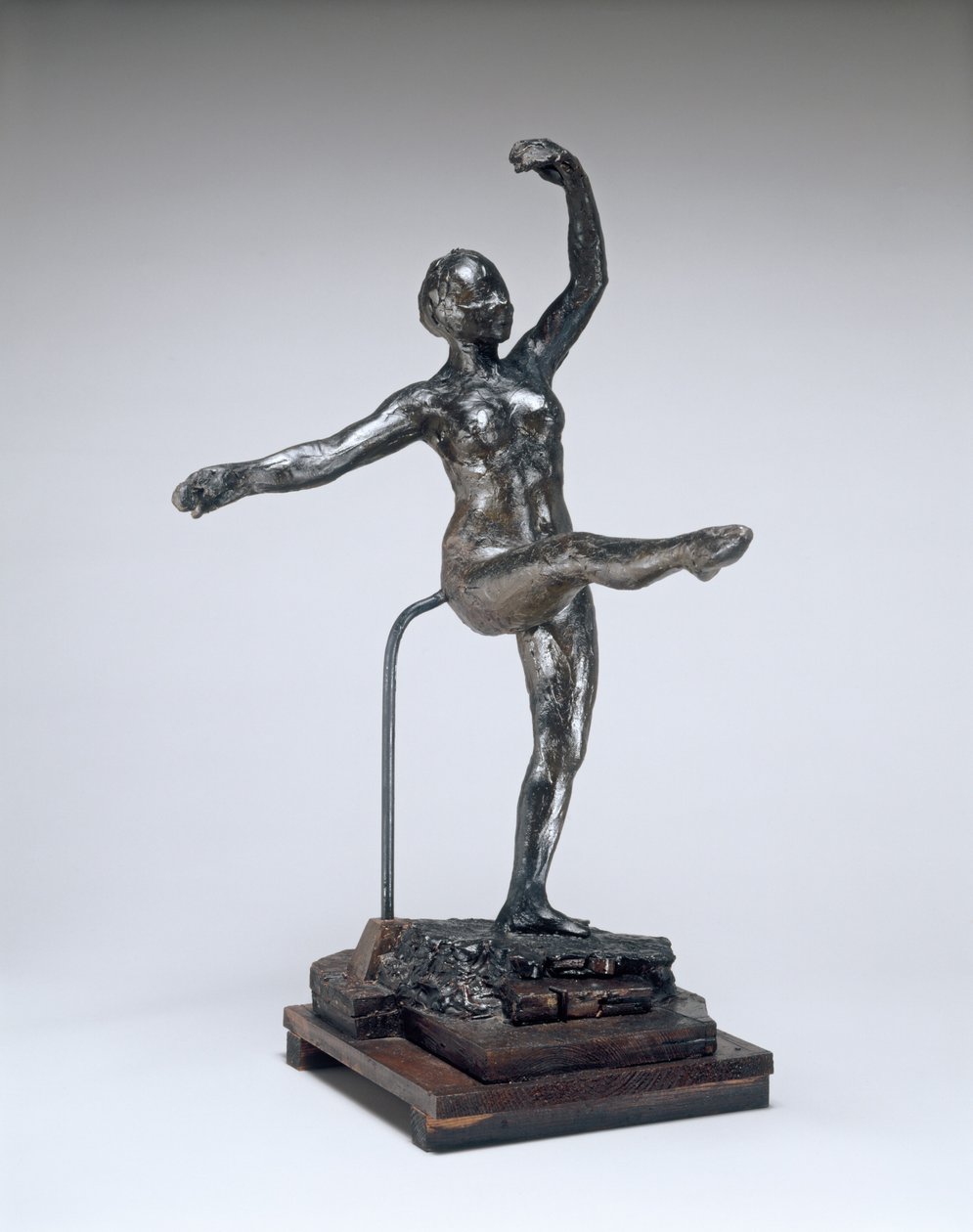 Czwarta pozycja z przodu, na lewej nodze, c. 18851890. autorstwa Edgar Degas