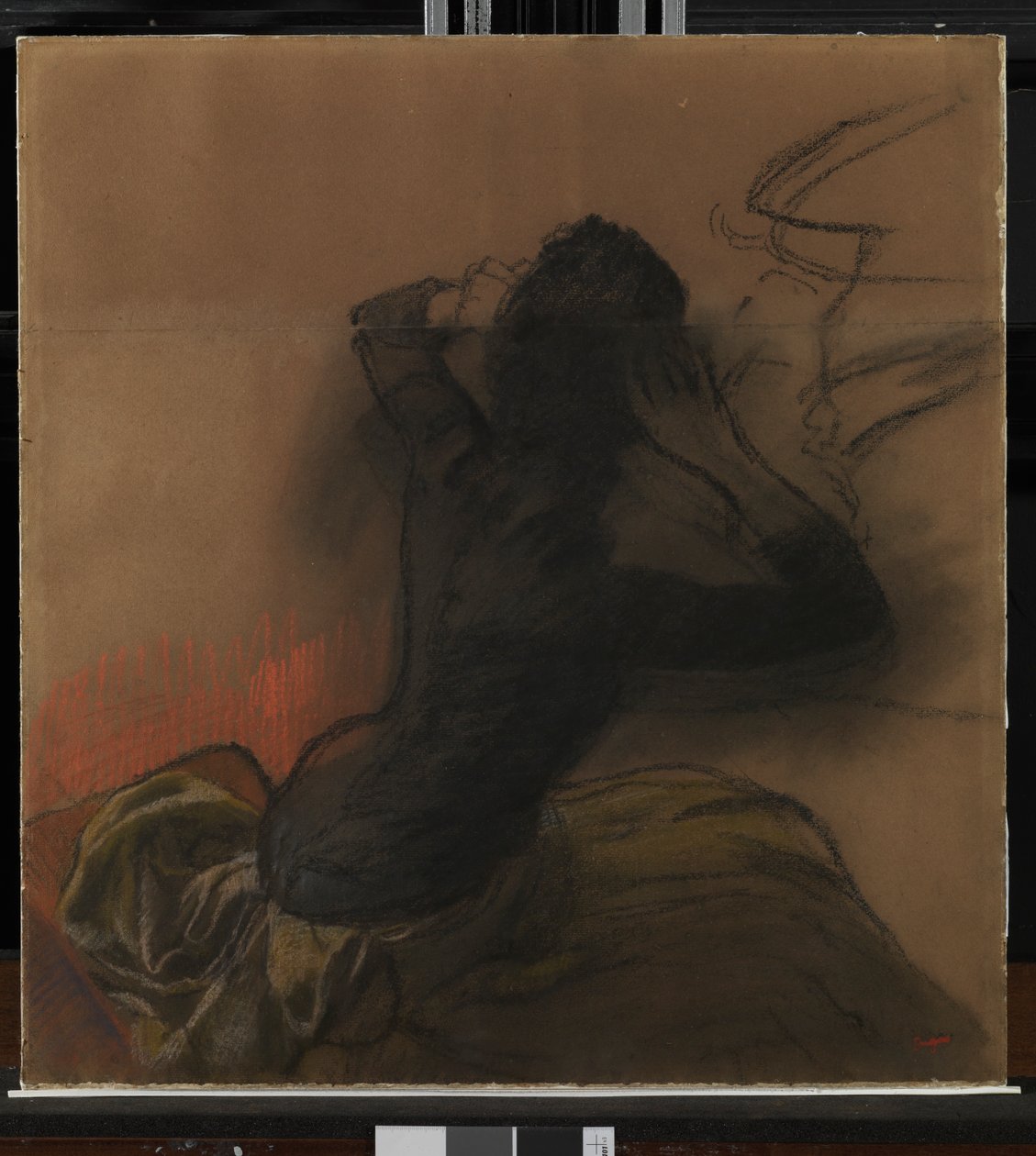 Kobieta poprawiająca włosy, ok.1884 autorstwa Edgar Degas