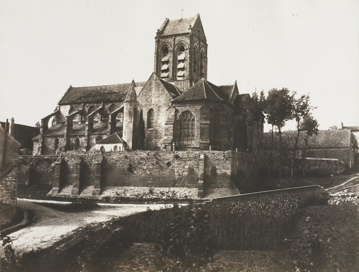 Kościół w Auvers autorstwa Édouard Baldus