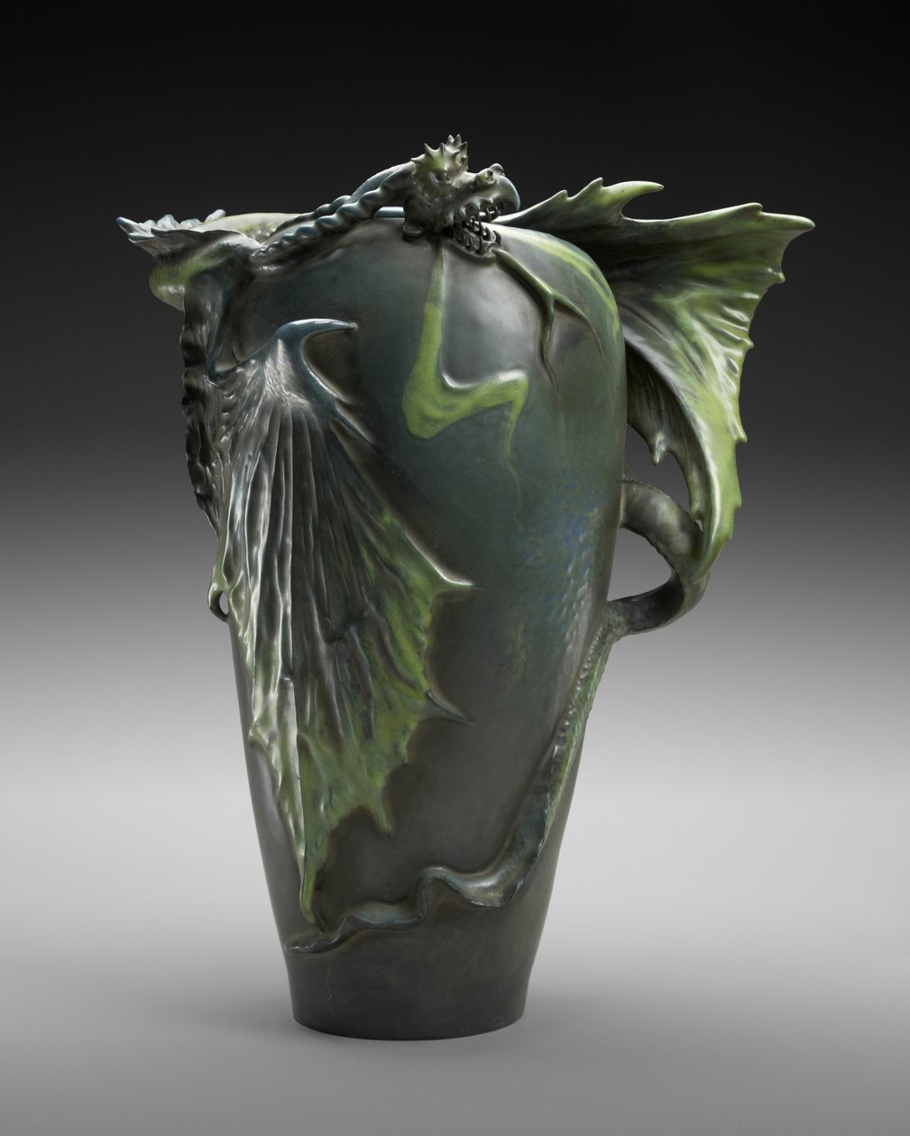 Wazon "Smoczy", Riessner, Stellmacher & Kessel, ok. 1930 r. 1900 (ceramiczne) autorstwa Edouard Stellmacher
