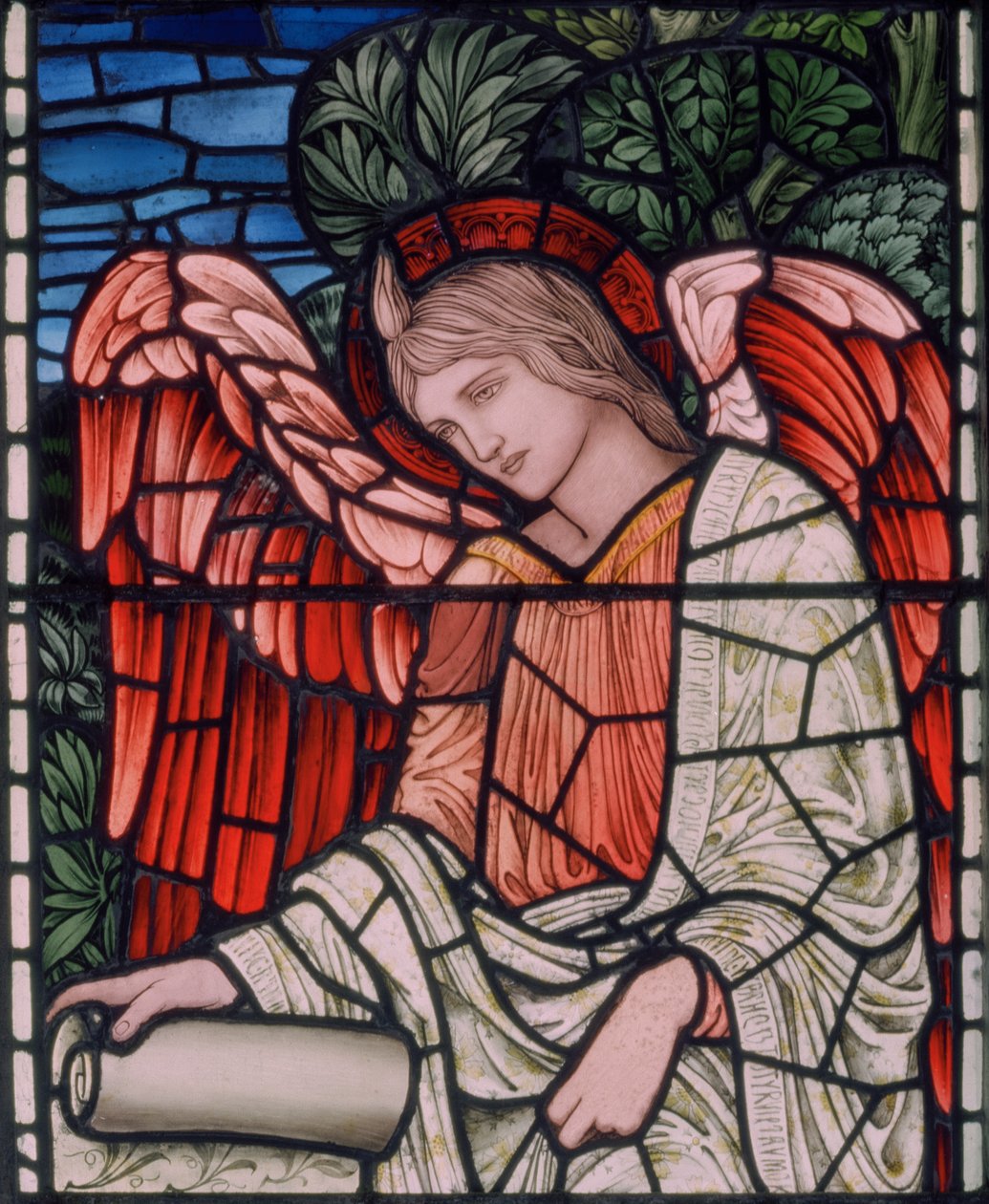 Birmingham, Acocks Green, St Mary The Virgin, Morris & Co., Edward Burne-Jones, John Henry Dearle (1859-1932), Anioł ze zwojem, szczegół, 1895 autorstwa Edward Coley and Dearle Burne Jones