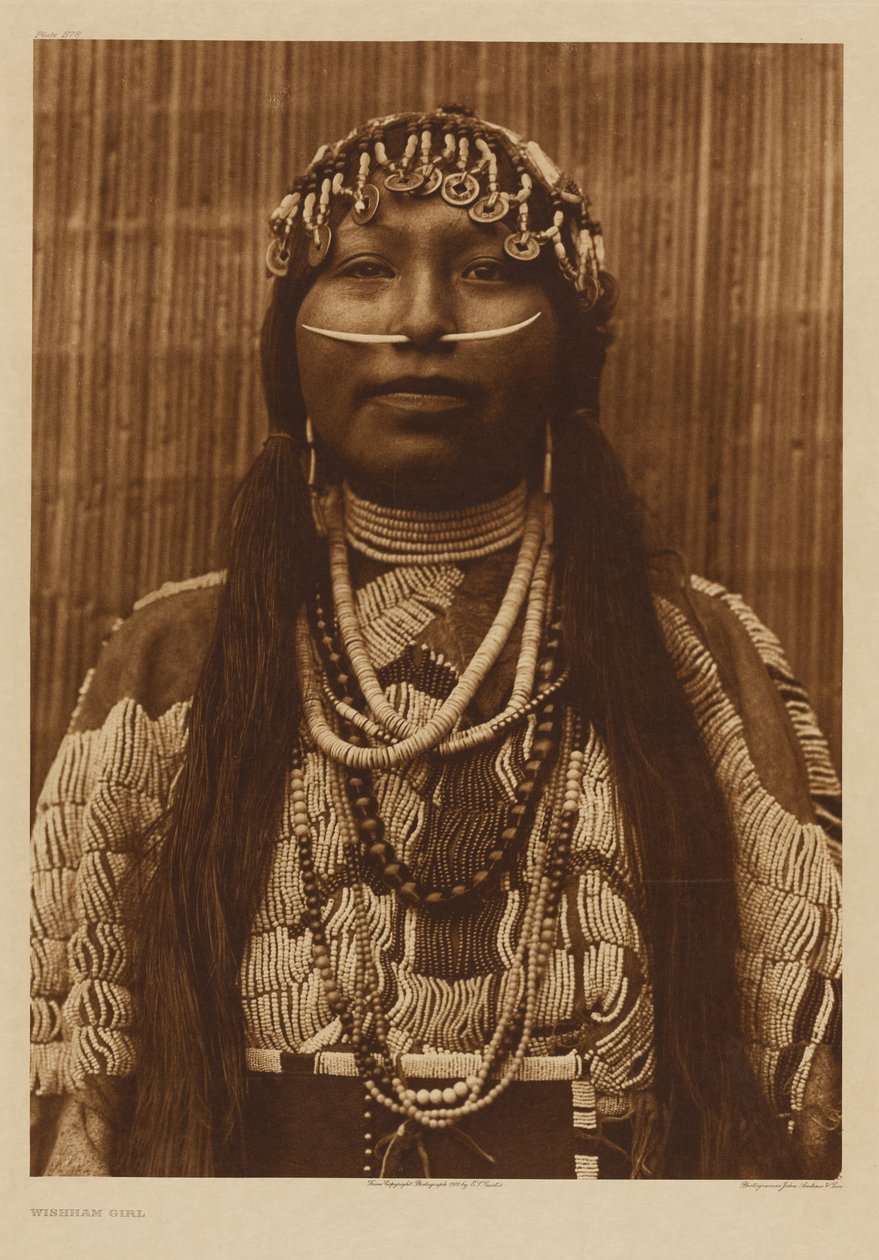 [Młoda kobieta z plemienia Chinook] autorstwa Edward S. Curtis