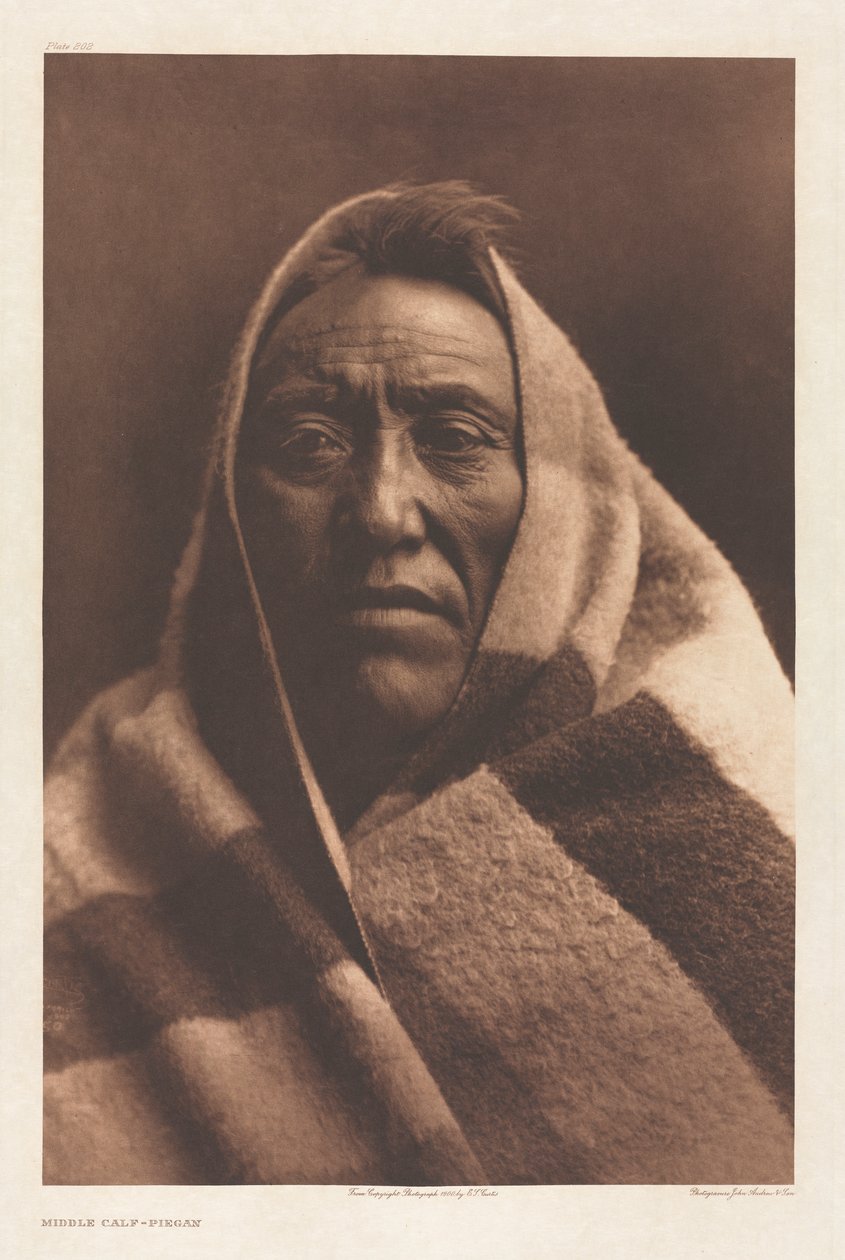 Portfolio VI, Talerz 202: Środkowa Łydka - Piegan autorstwa Edward S. Curtis
