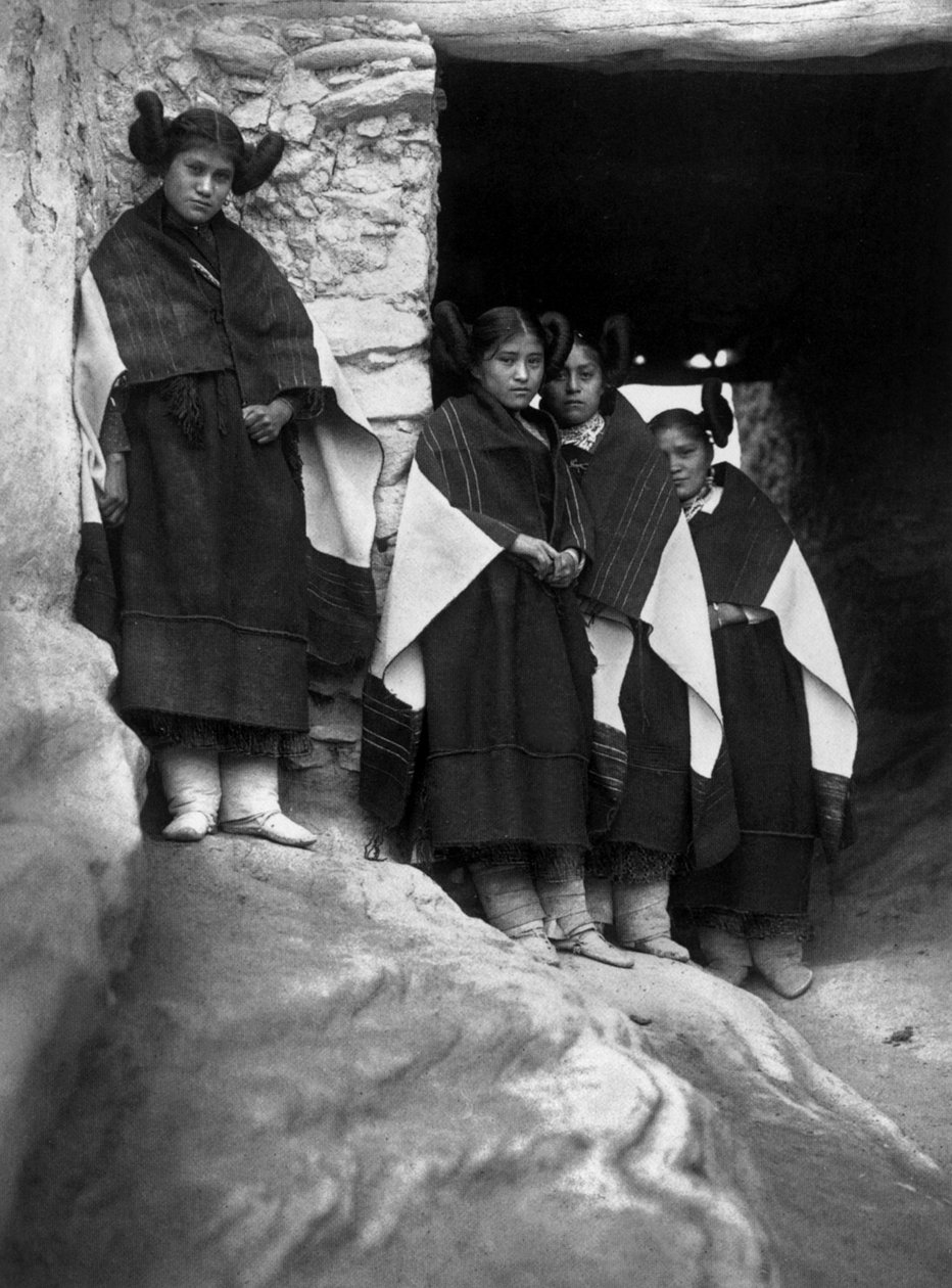 młodzi Indianie Hopi w wiosce Walpi (Arizona) autorstwa Edward Sheriff Curtis