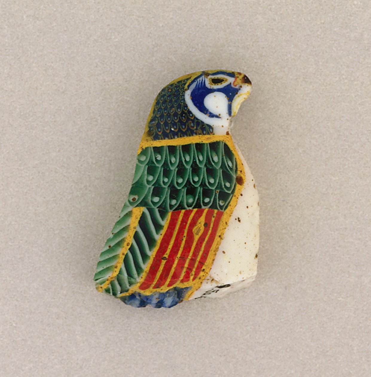 Stopiona tablica mozaikowa, okres ptolemejski do okresu rzymskiego, 100 pne-100 ne (szkło) autorstwa Egyptian