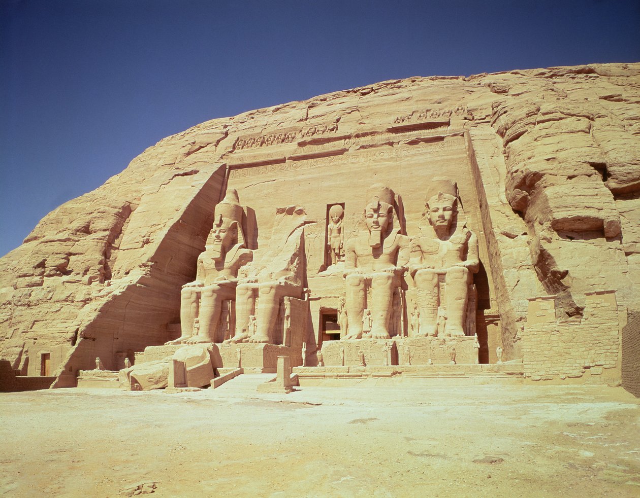 Fasada Świątyni Ramzesa II, Nowe Państwo, ok. 1279-1213 pne autorstwa Egyptian 19th Dynasty