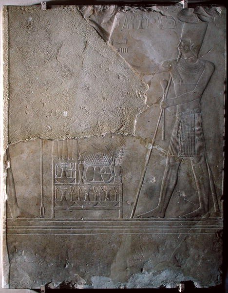 Relief przedstawiający Mentuhotepa III (ok.2004-c.1992 pne) poświęcającego ofiary, Państwo Środka, ok. 1982-1970 pne (wapień) autorstwa Egyptian 11th Dynasty