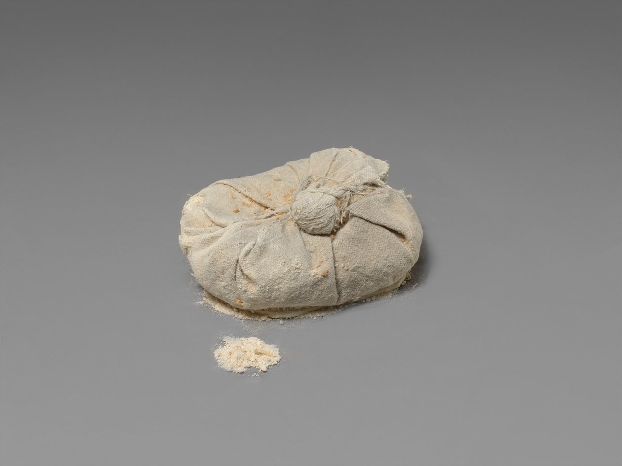 Worek Natron ze skrytki balsamującej Tutanchamona, ok. 1336–27 p.n.e. (len, natron) autorstwa Egyptian 18th Dynasty