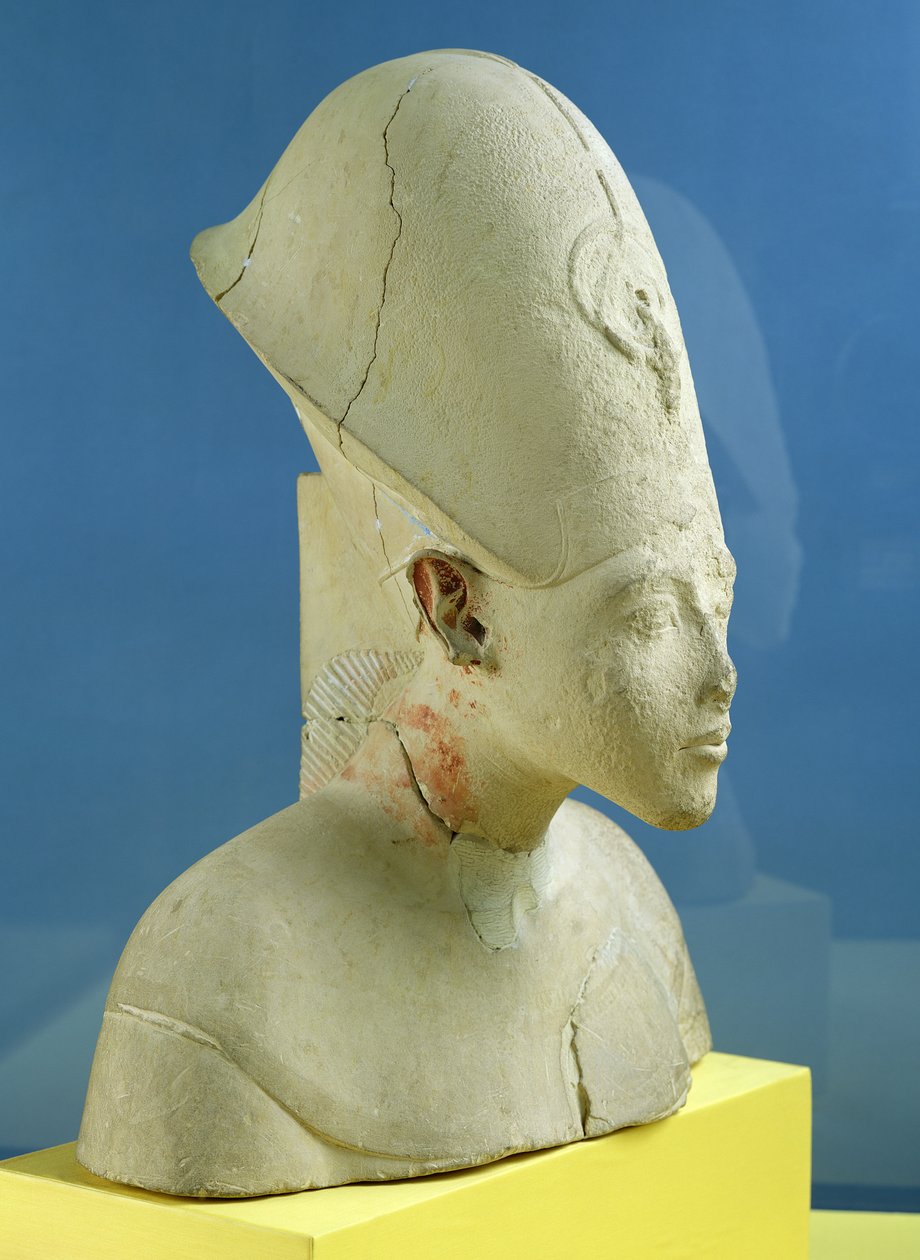 Popiersie Amenophisa IV (Echenatona) z Tell el-Amarna, okres amarneński, Nowe Państwo, ok. 1353-1337 pne (wapień) (patrz także 107947) autorstwa Egyptian 18th Dynasty