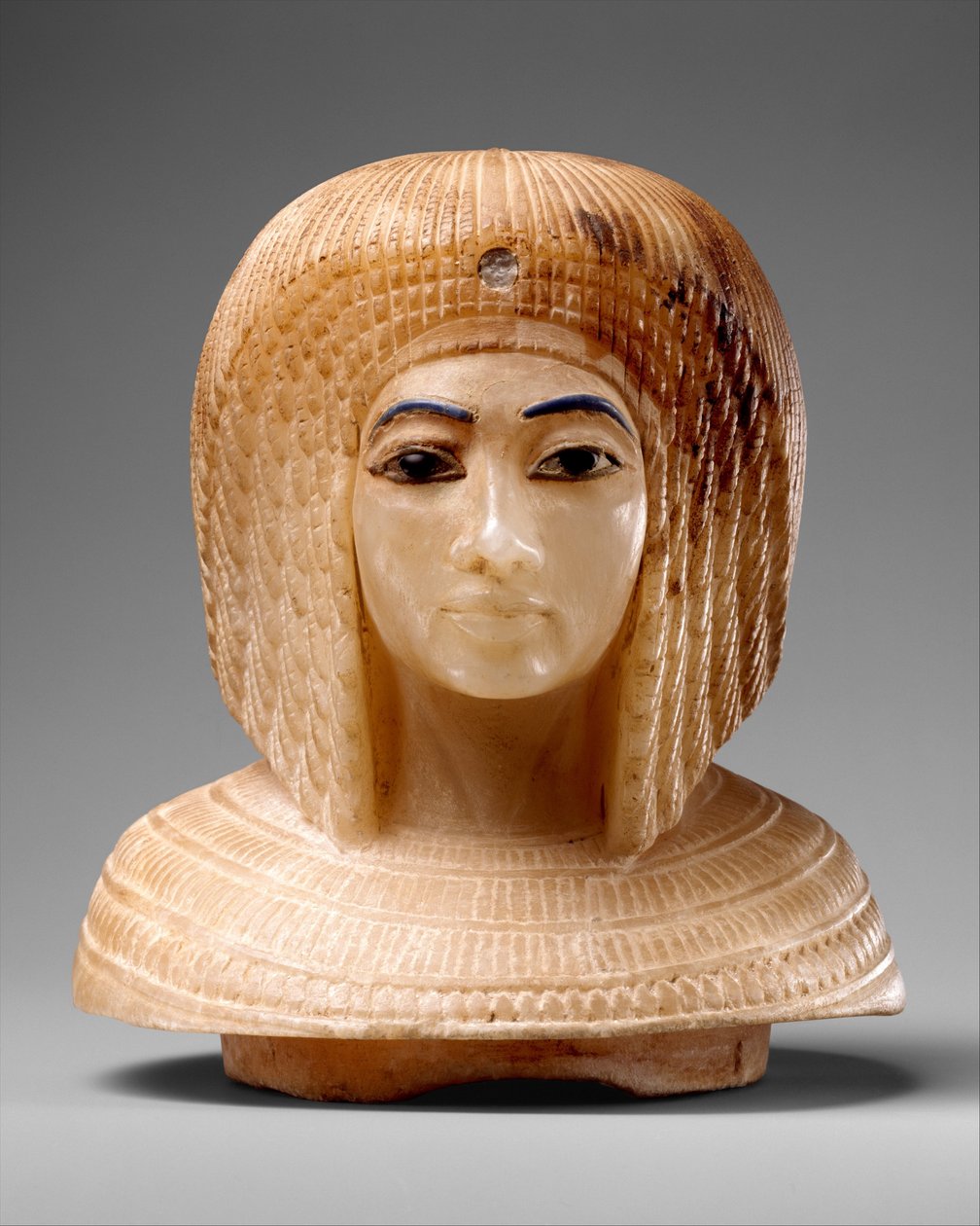 Pokrywka w kształcie głowy królewskiej kobiety, ok. 1349–36 p.n.e. (trawertyn, niebieskie szkło, obsydian) autorstwa Egyptian 18th Dynasty