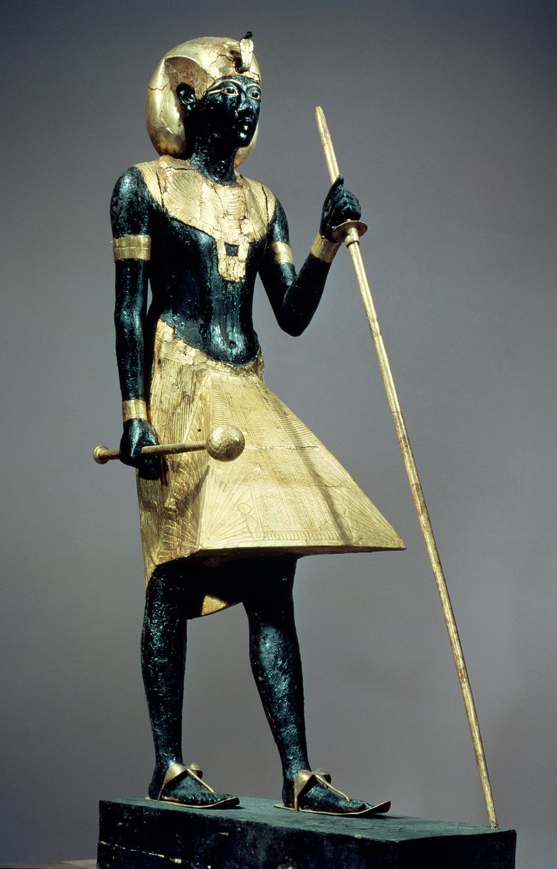 Lifesize statuetka króla, z grobu Tutanchamona (ok. 1370-52 pne) Nowe Państwo (pozłacane drewno pokryte czarną żywicą) autorstwa Egyptian 18th Dynasty
