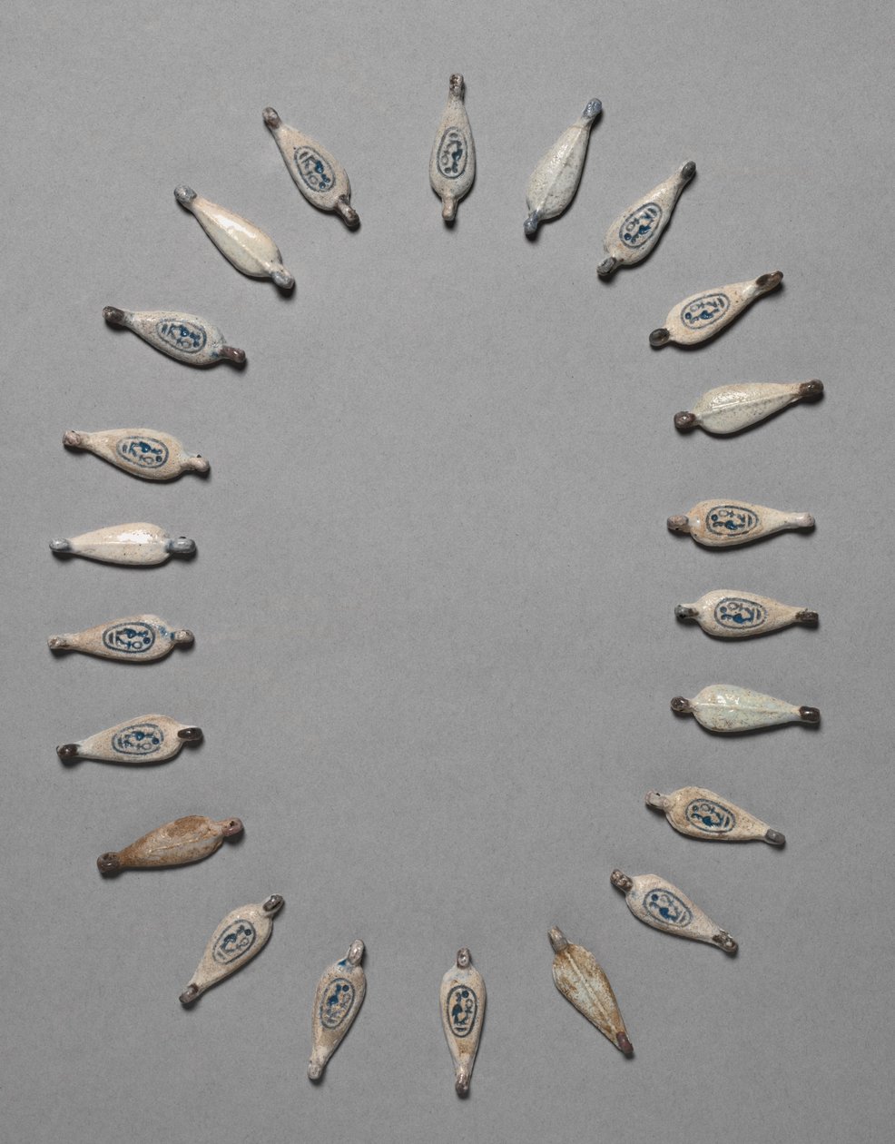 Koraliki w kształcie płatka, ok. 1391-1353 pne autorstwa Egyptian 18th Dynasty