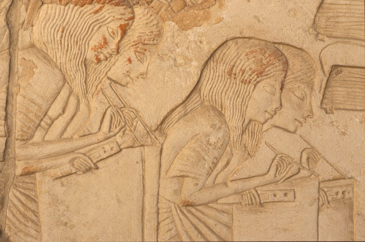 Relief przedstawiający skrybów przy pracy, z grobowca Horemheba (ok. 1323-1295 pne) Nowe Królestwo (malarstwo ścienne) (detal z 218338) autorstwa Egyptian 18th Dynasty