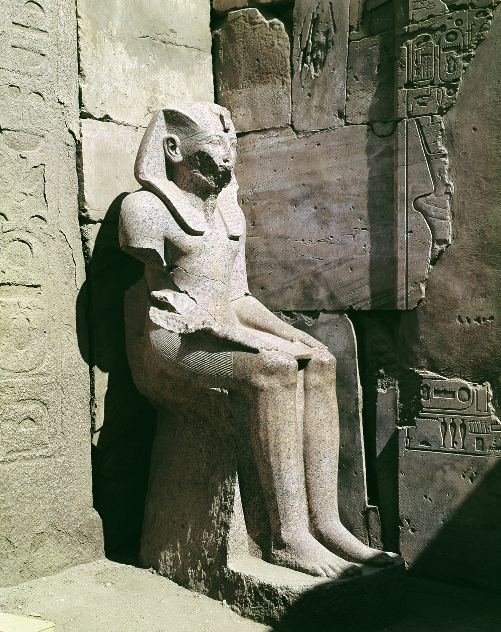 Statua Totmesa III (ok.1490-39 pne) Nowe Państwo (granit) autorstwa Egyptian 18th Dynasty