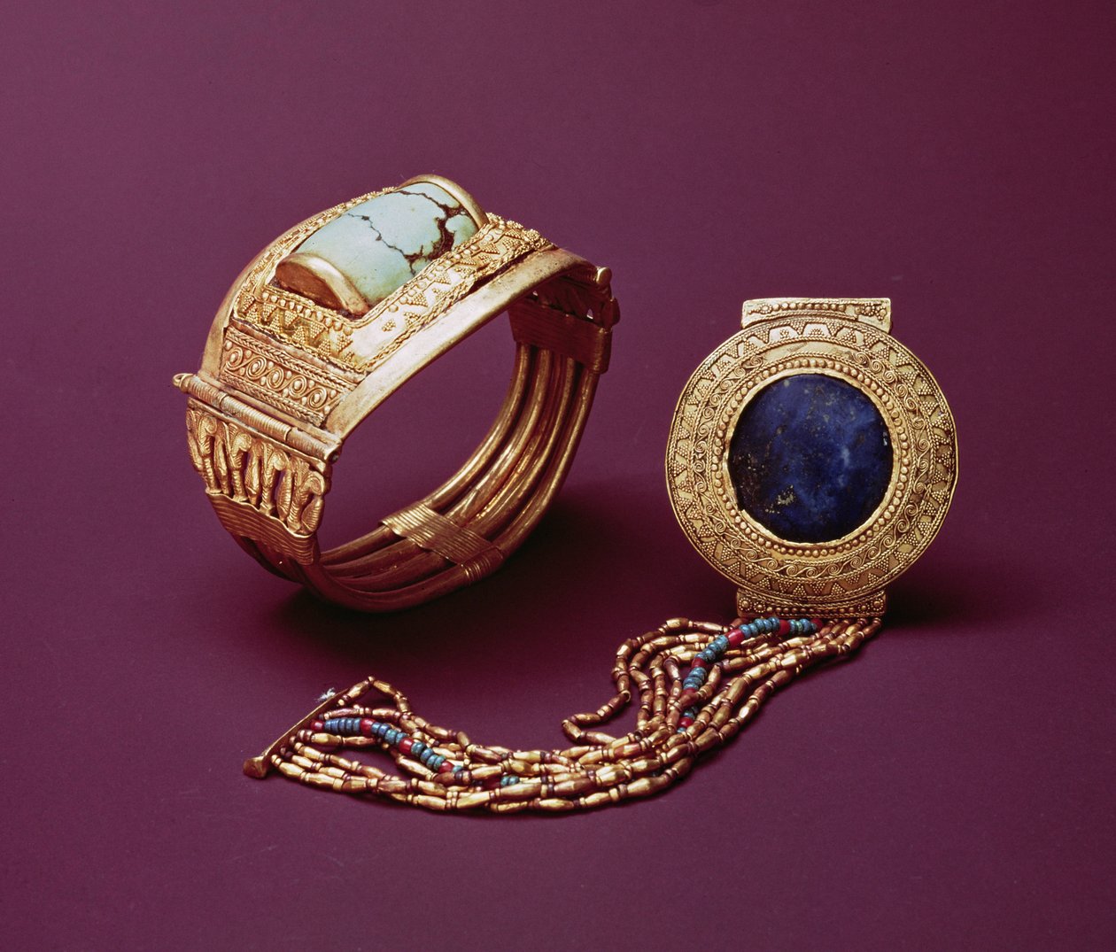 Dwie bransolety z Grobowca Tutanchamona (ok. 1370-1352 pne) Nowe Królestwo (złoto) autorstwa Egyptian 18th Dynasty