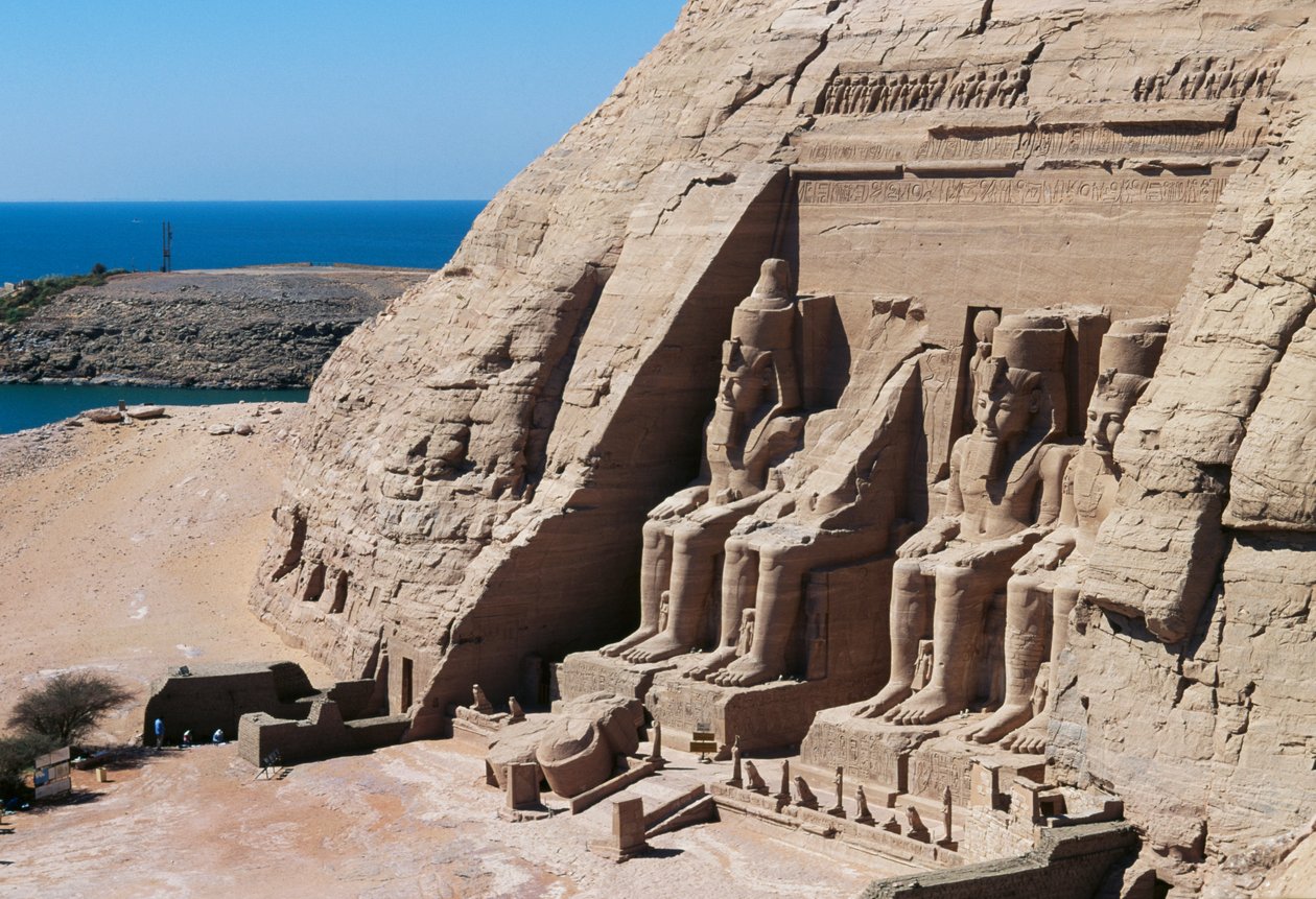 Fasada świątyni Ramzesa II, Abu Simbel, Egipt, Nowe Państwo, XIX dynastia autorstwa Egyptian 19th Dynasty