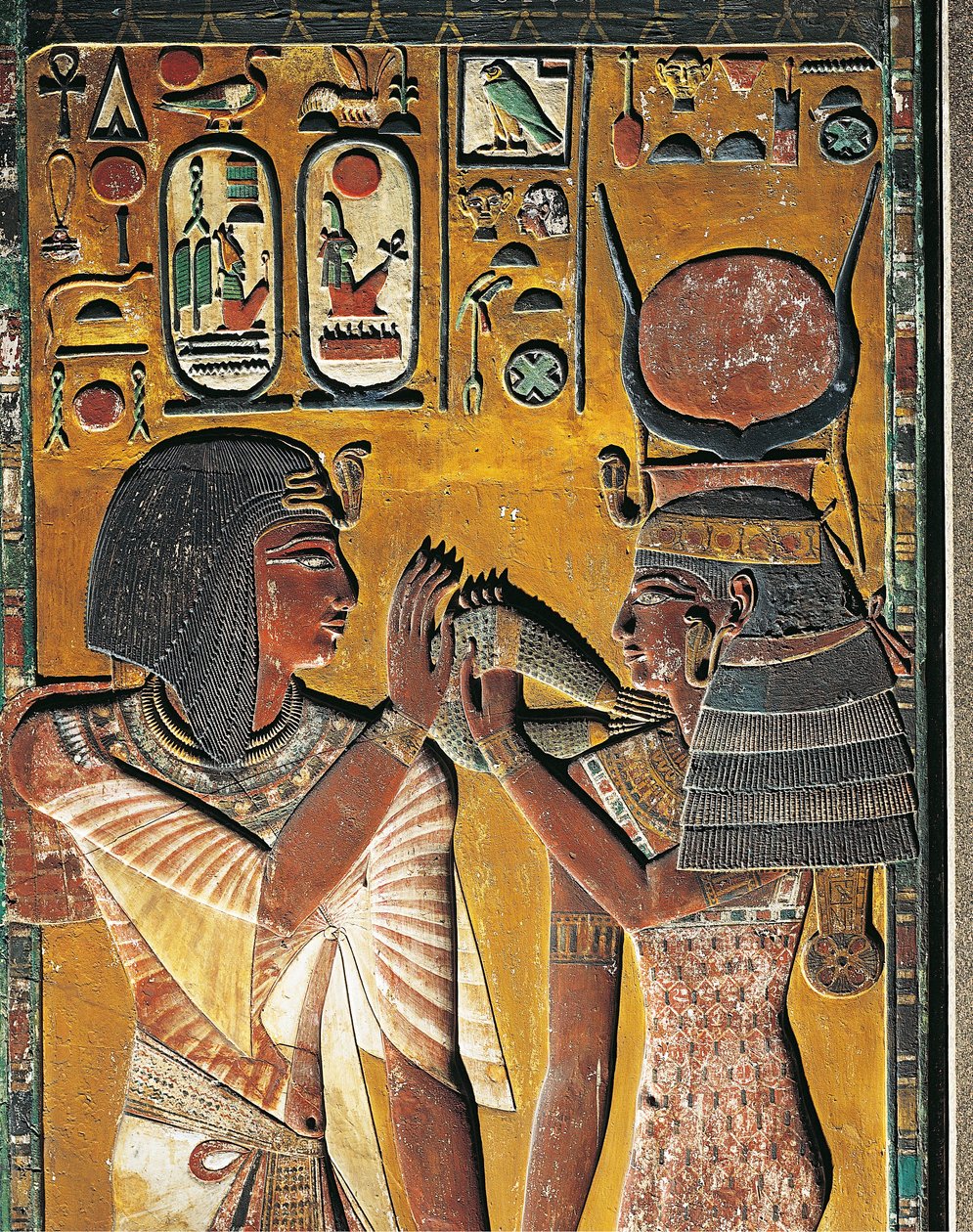 Bogini Hathor ofiarowuje swój naszyjnik faraonowi (niska ulga) autorstwa Egyptian 19th Dynasty