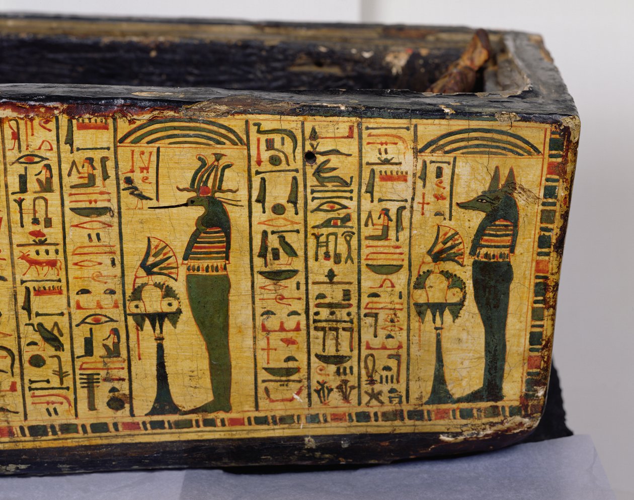 Szczegół zewnętrznej podstawy trumny mumii Nesyamona, prawdopodobnie znaleziony w Deir El-Bahri, Nowe Królestwo, ok. 1100 pne (malowane drewno) autorstwa Egyptian 20th Dynasty