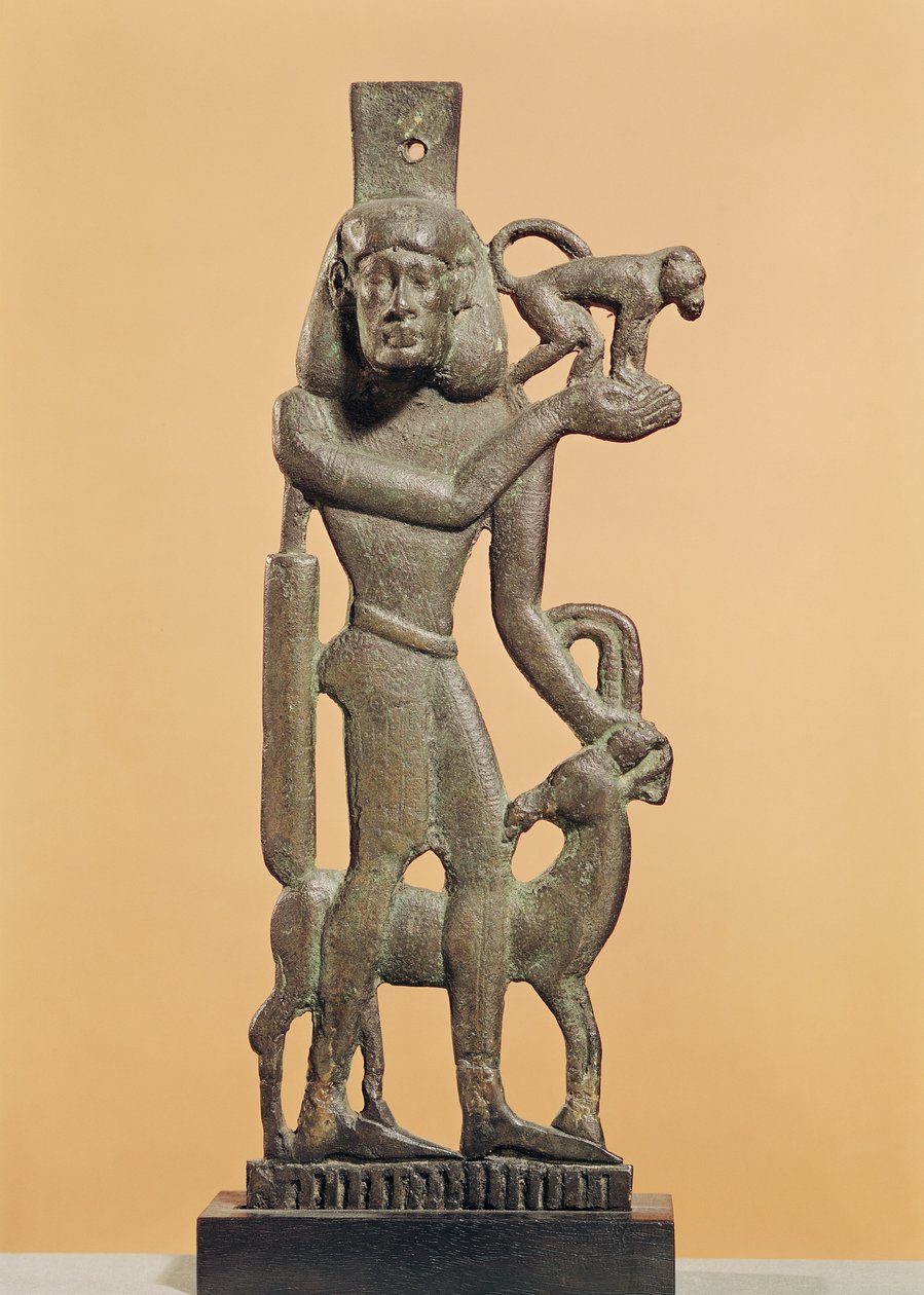 Figura mężczyzny trzymającego małpę z koziorożcem liżącym kolano, okres saite (brąz) autorstwa Egyptian 26th Dynasty