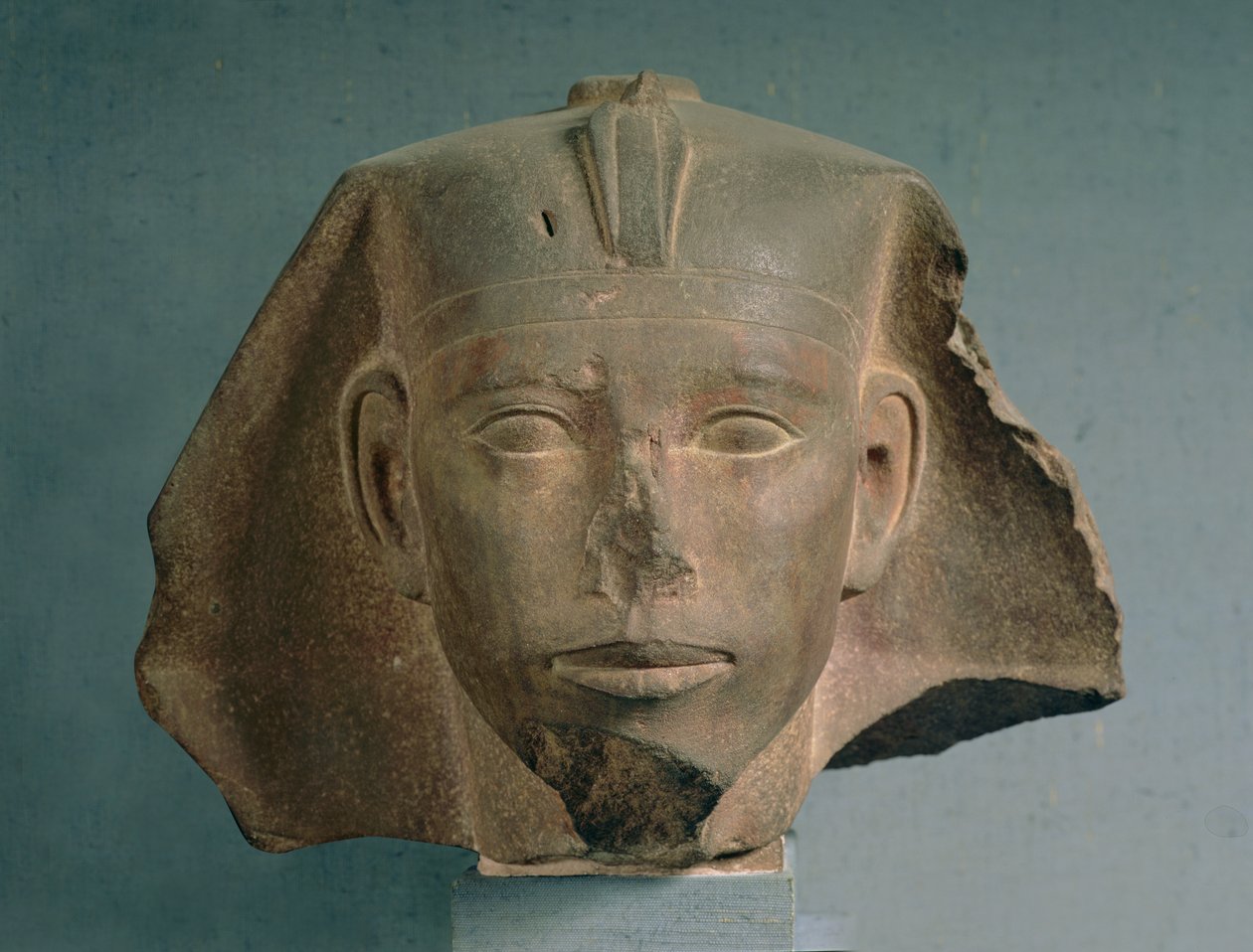 Głowa króla Djedefre, z Abu Roash, Stare Państwo, ok. 2565-2558 p.n.e. (kwarcyt) (zob. też 50746) autorstwa Egyptian 4th Dynasty
