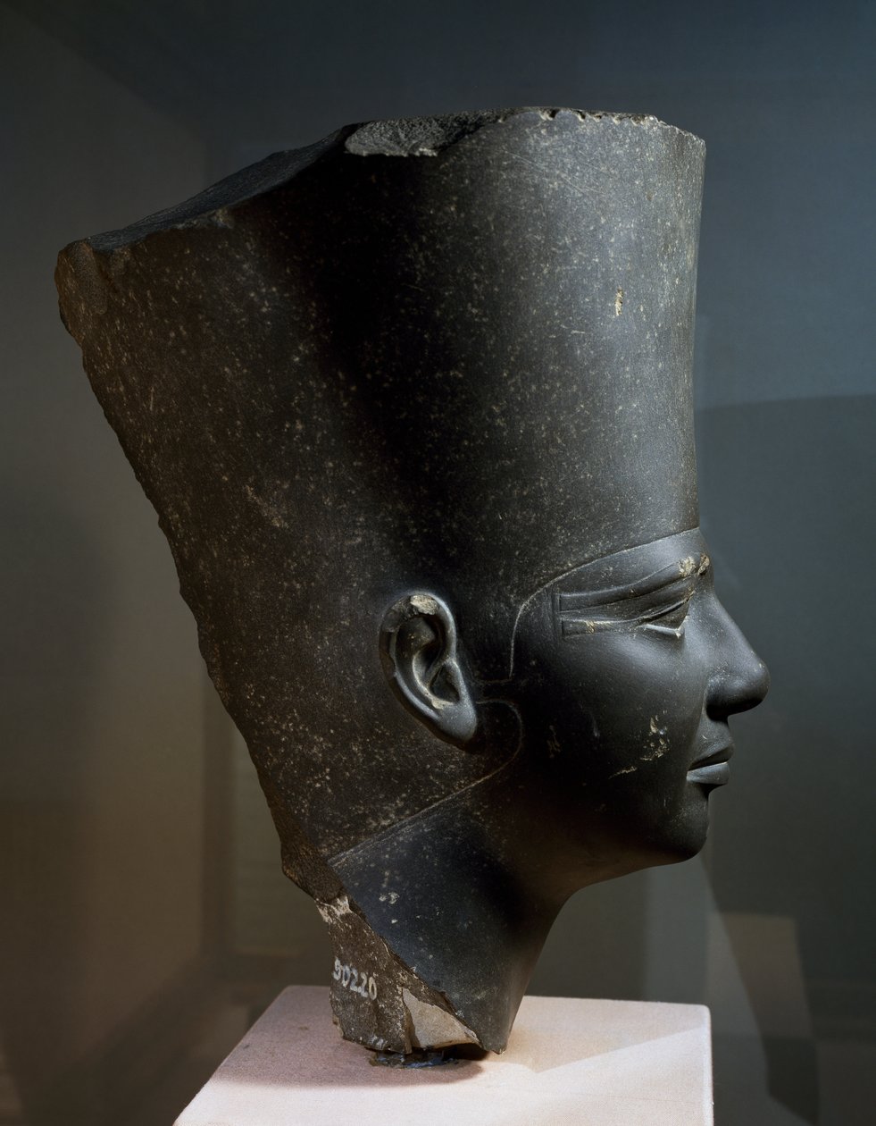 Głowa faraona Userkafa ze Słonecznej Świątyni Userkafa w Abusir, Stare Królestwo (łupka) autorstwa Egyptian 5th Dynasty
