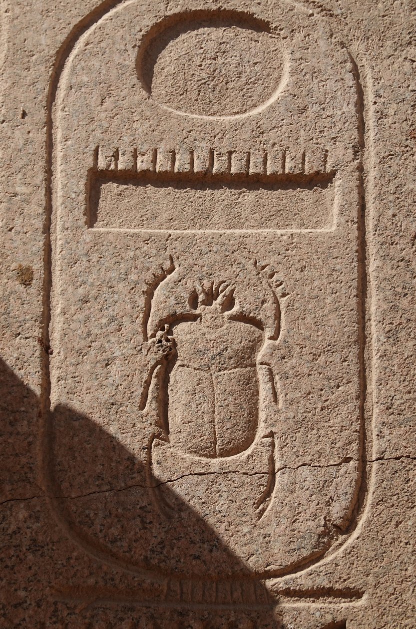 Chrząszcz, godło władzy królewskiej, miejsce Karnac autorstwa Egyptian Egyptian