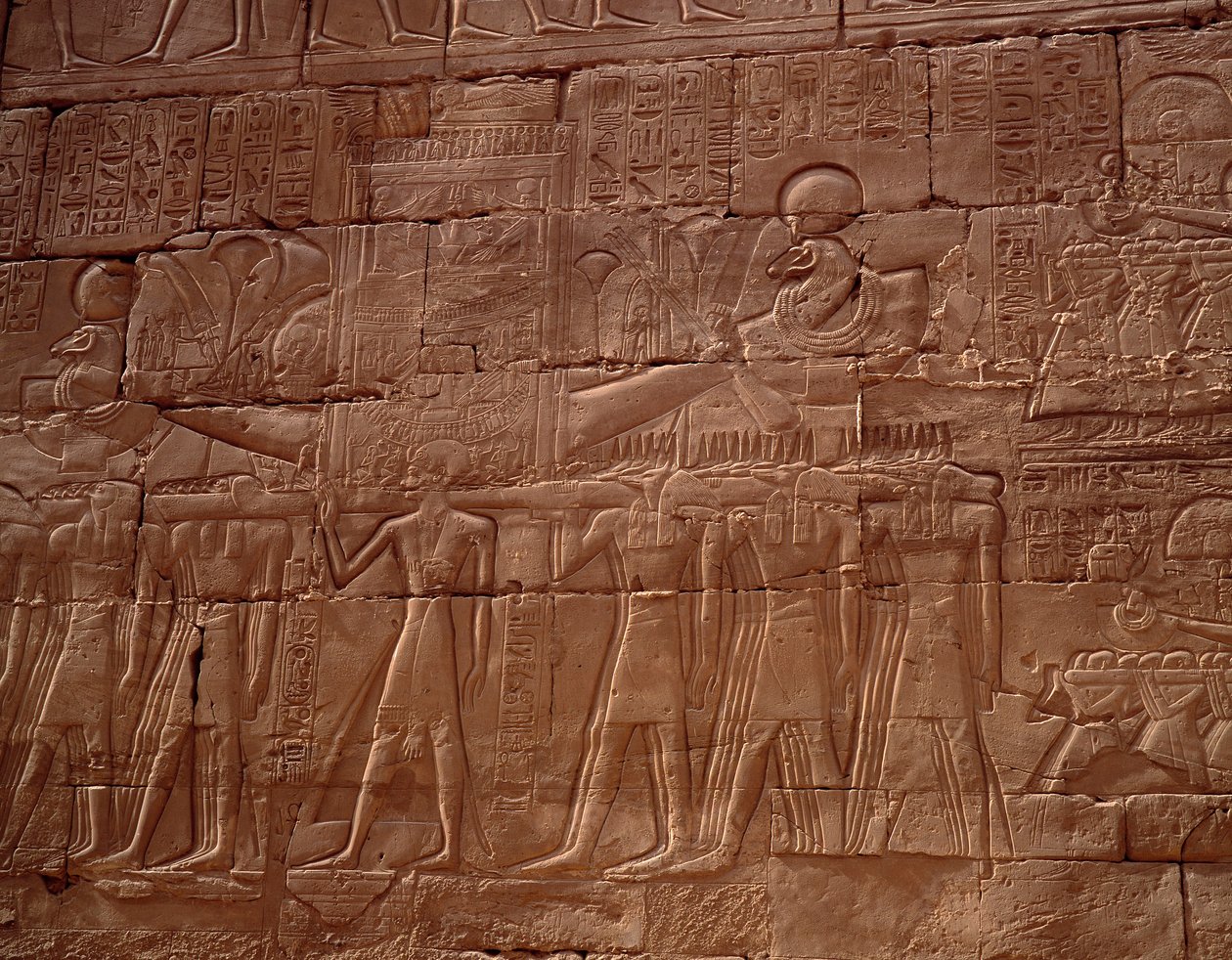 Starożytność egipska: płaskorzeźba ze świątyni Karnak (Karnak), Luksor, Egipt autorstwa Egyptian Egyptian