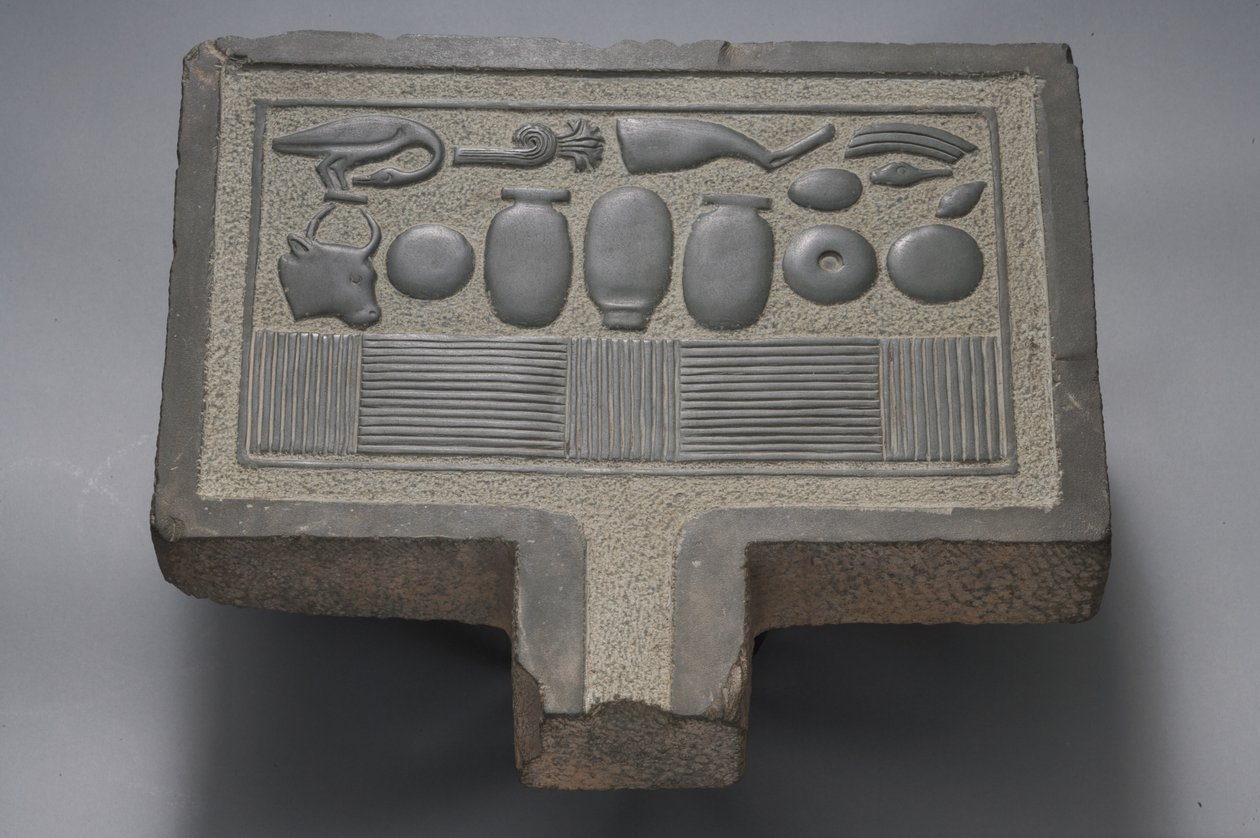 Tabela ofert (szarogłaz) autorstwa Egyptian Ptolemaic Period