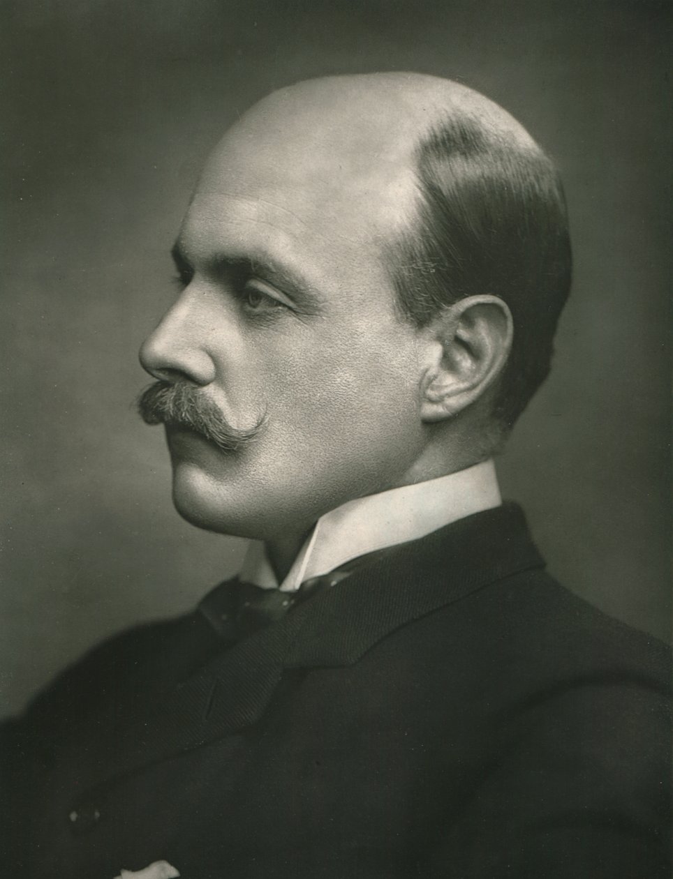 Wielce Szanowny Walter Hume Long, ok. 1902. autorstwa Elliott and Fry