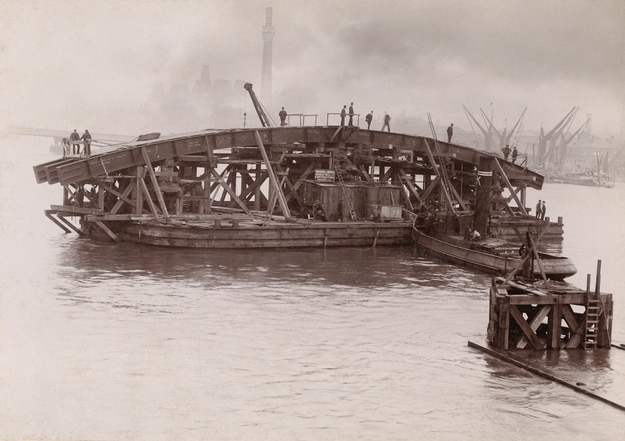 Budowa Vauxhall Bridge, Londyn, 1903-1904 autorstwa Emberson and Sons